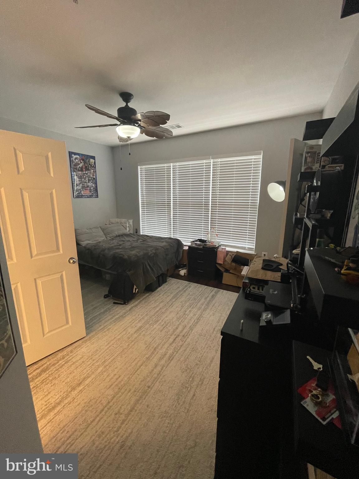 HIGH POINTE AT JEFFERSON PARK - Residential Lease