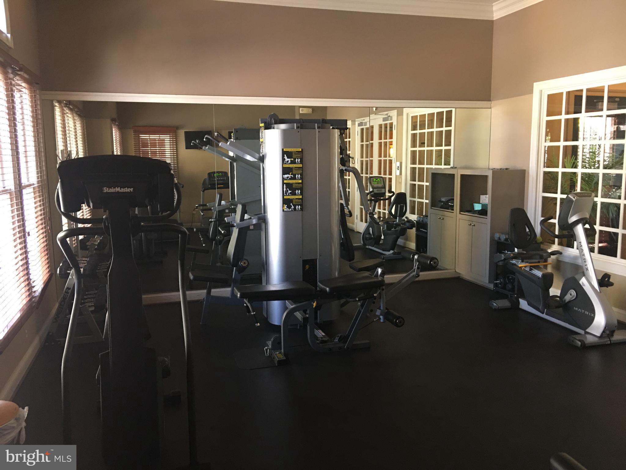 HIGH POINTE AT JEFFERSON PARK - Residential Lease