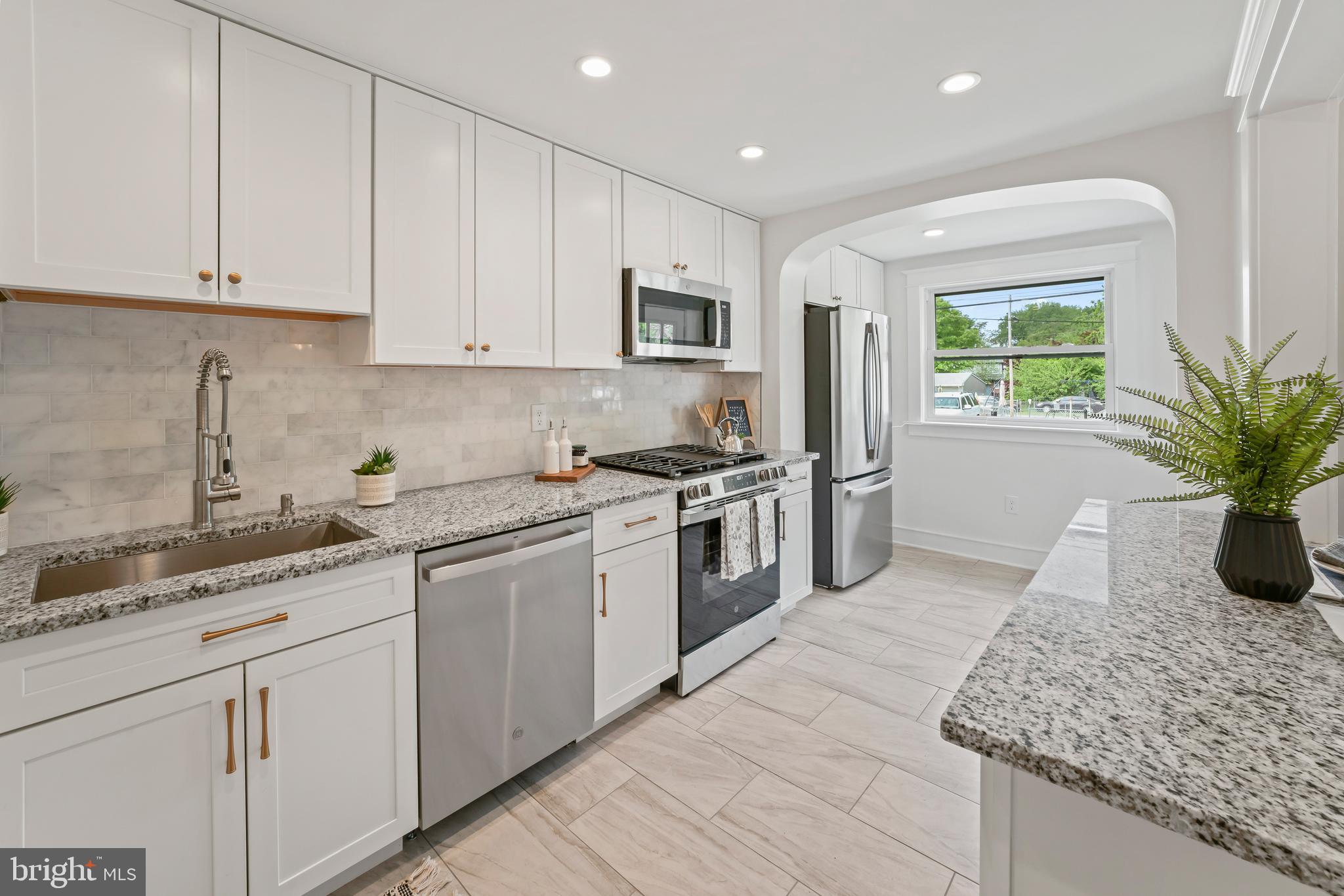 WESTINGHOUSE VLG - Residential