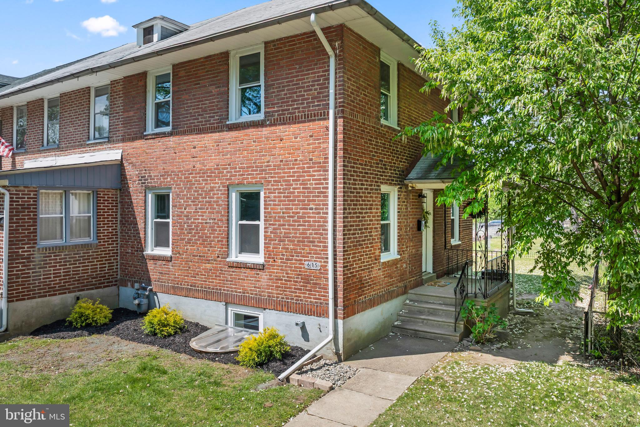 WESTINGHOUSE VLG - Residential