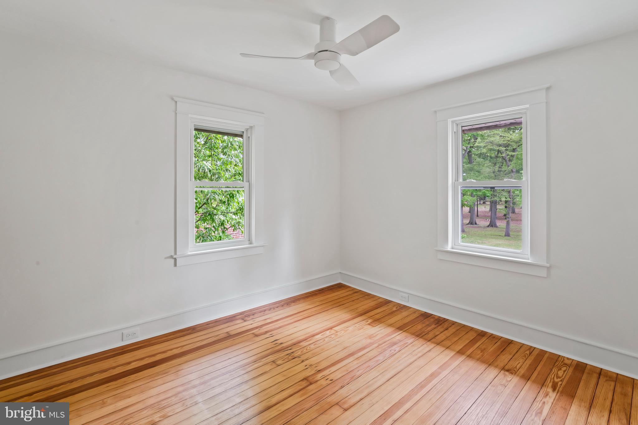 WESTINGHOUSE VLG - Residential