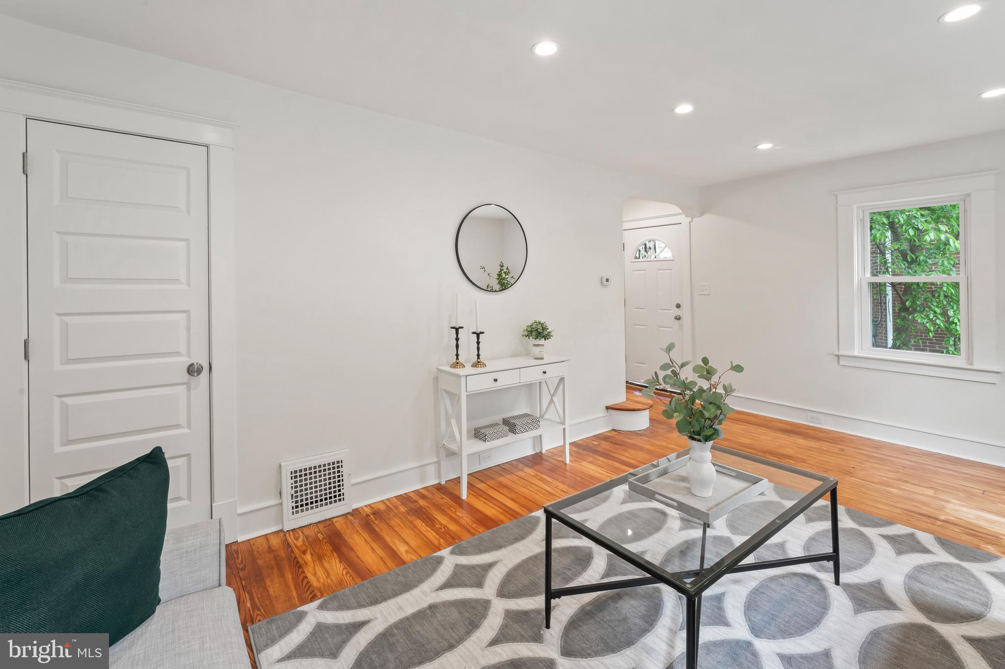 WESTINGHOUSE VLG - Residential