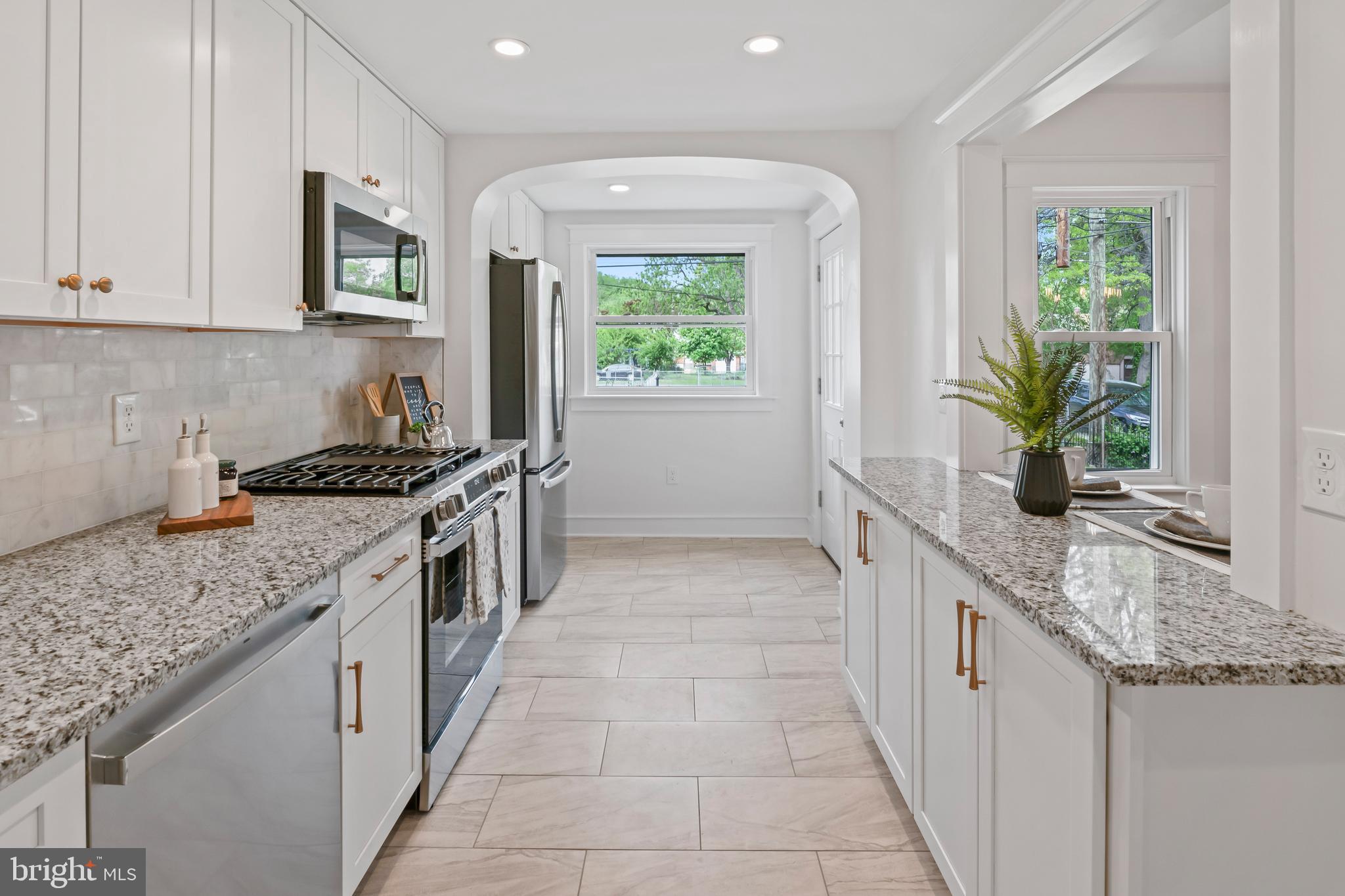 WESTINGHOUSE VLG - Residential