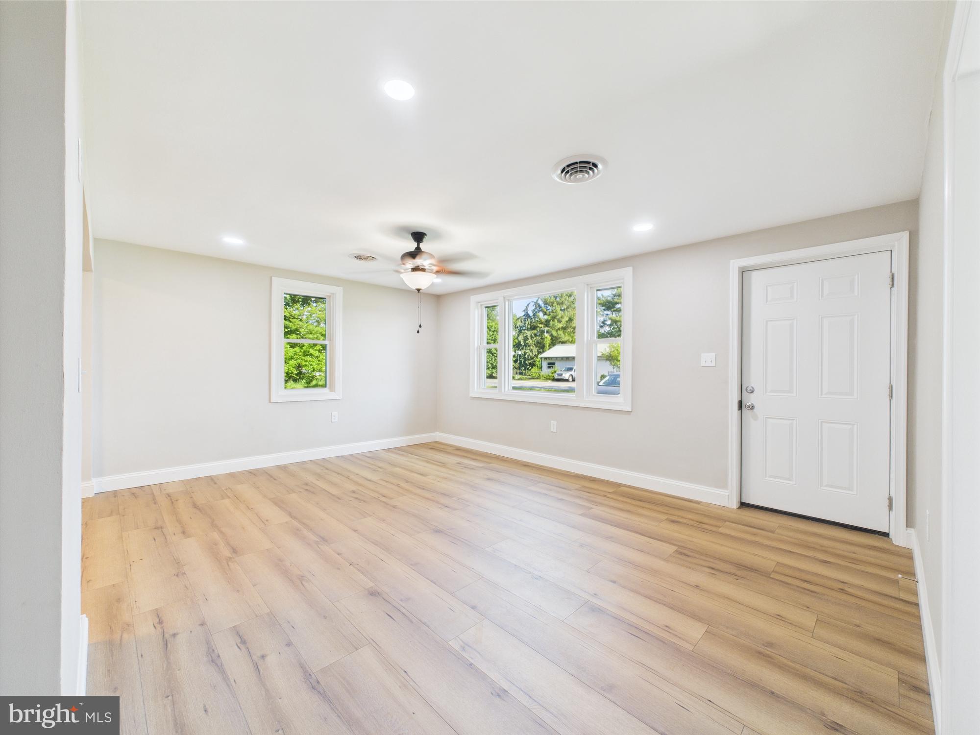 115 E EVENS ROAD