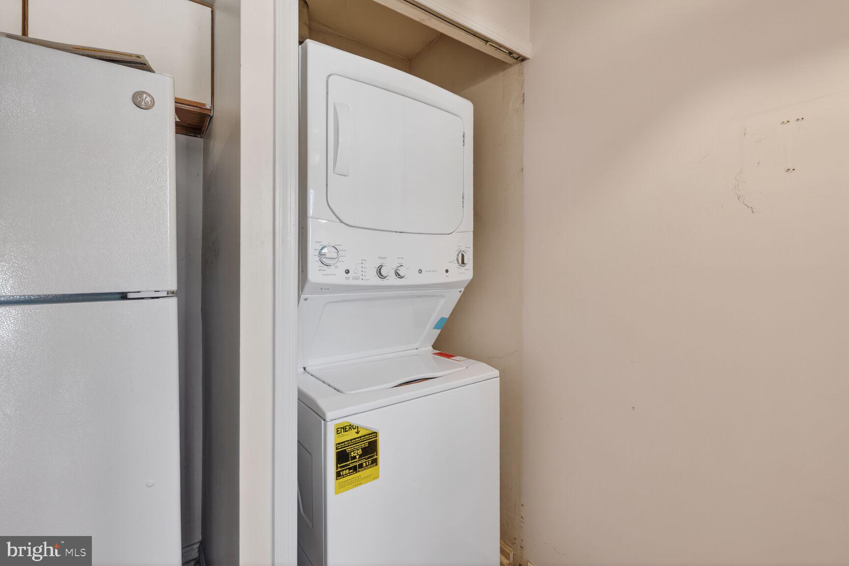 CLUSTERS AT WOODLAWN - Residential