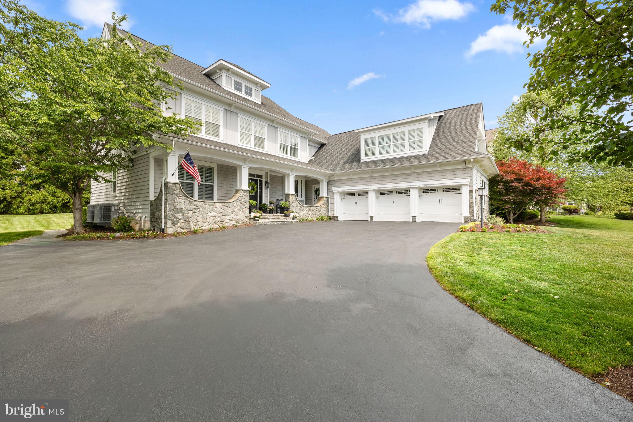 8328 PINE KNOTT COURT