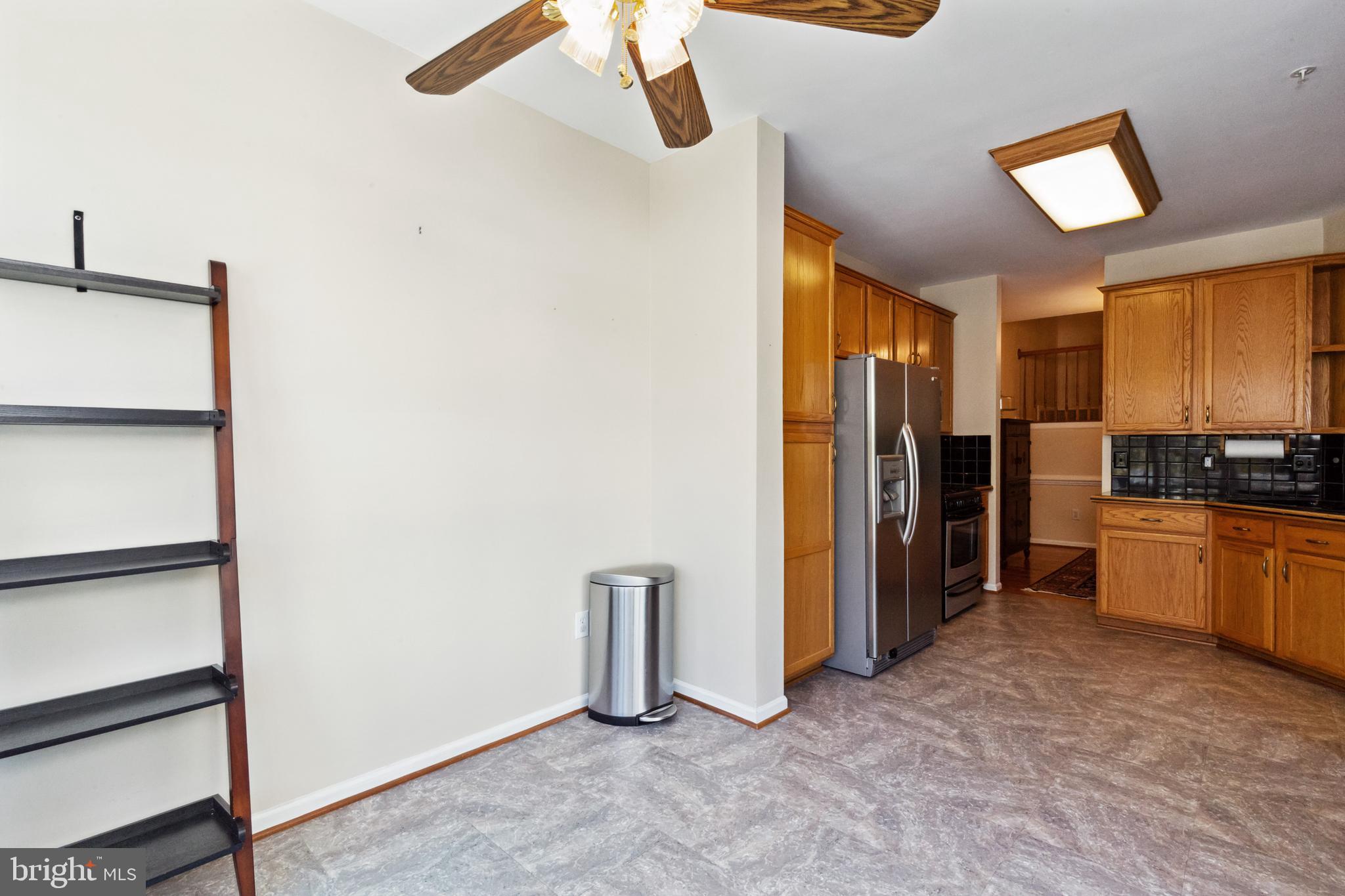 COLLEGE HILLS - Residential