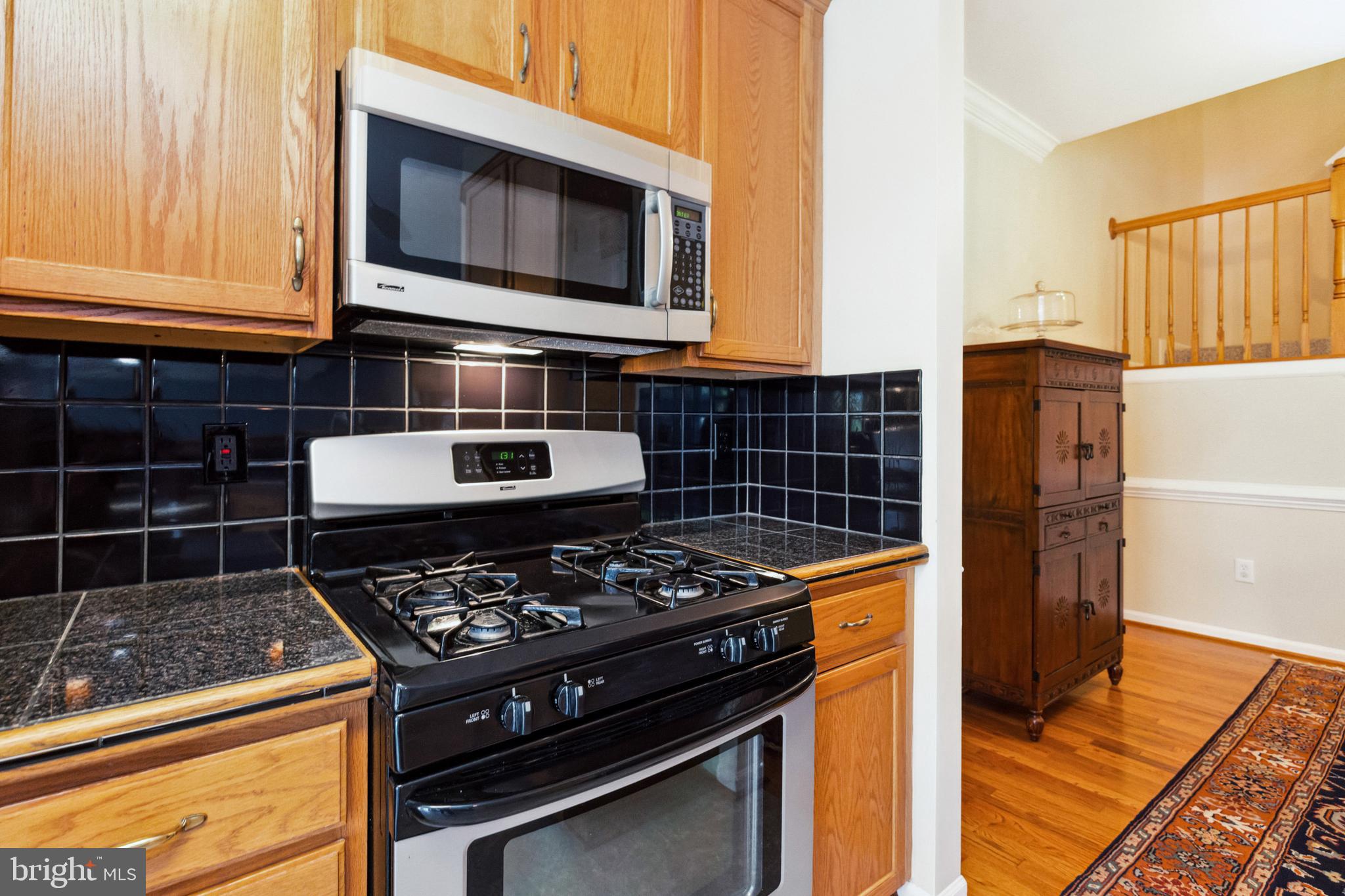 COLLEGE HILLS - Residential