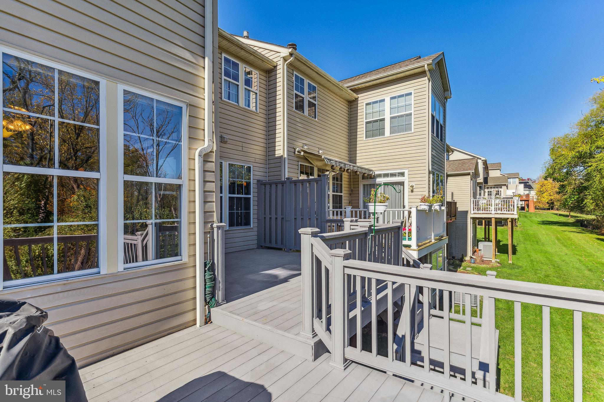 COLLEGE HILLS - Residential