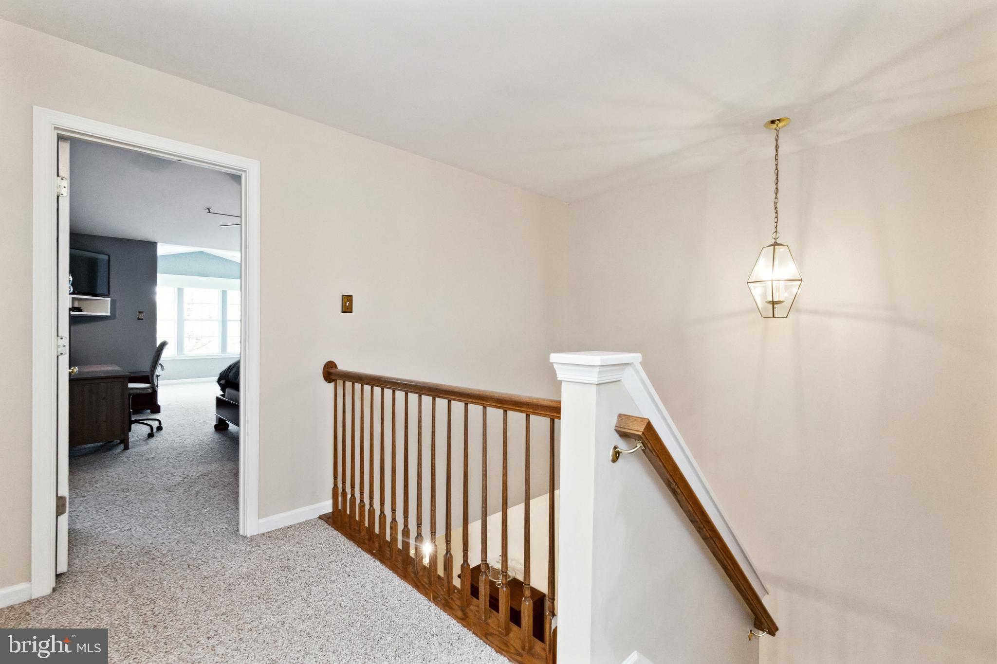 COLLEGE HILLS - Residential