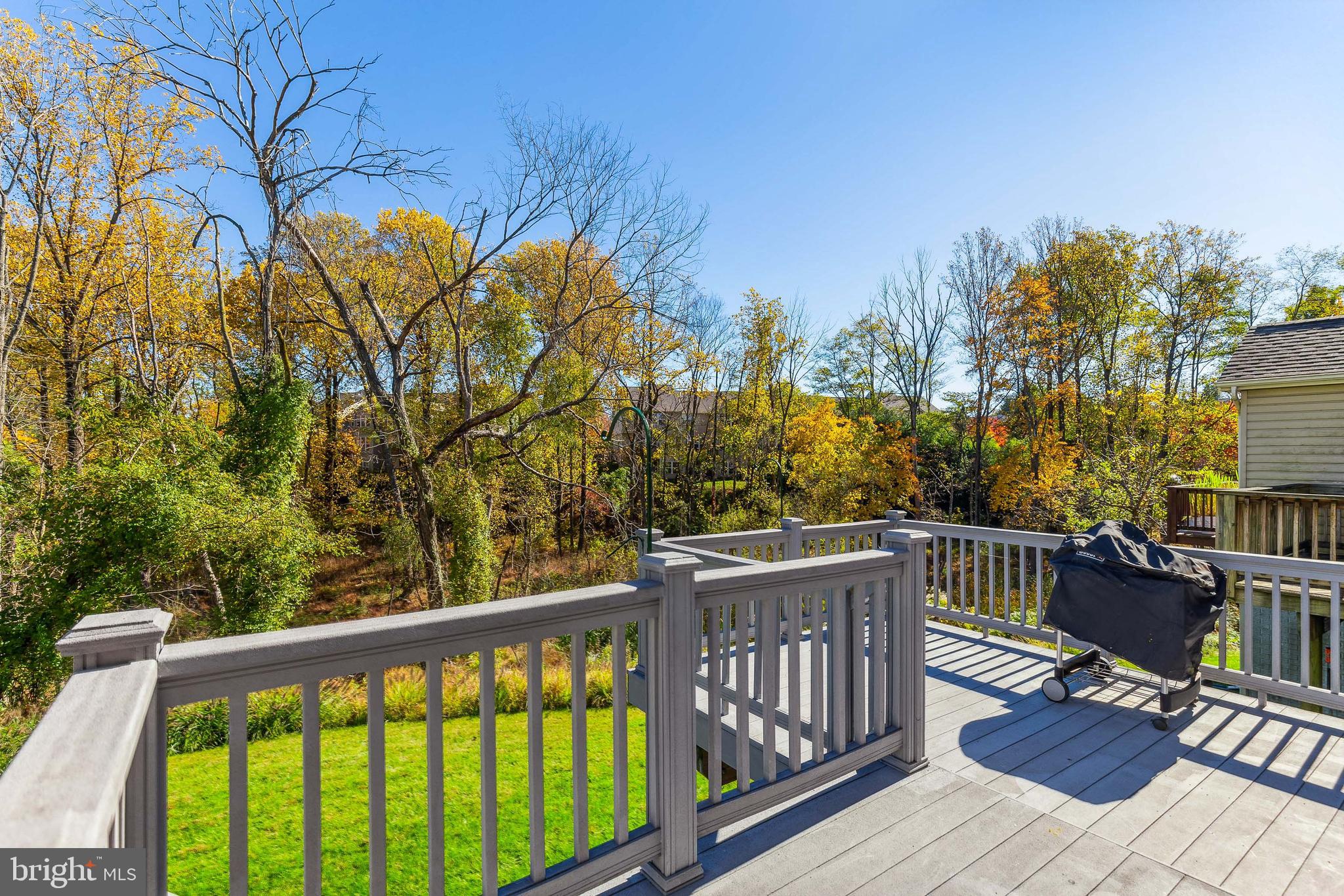 COLLEGE HILLS - Residential