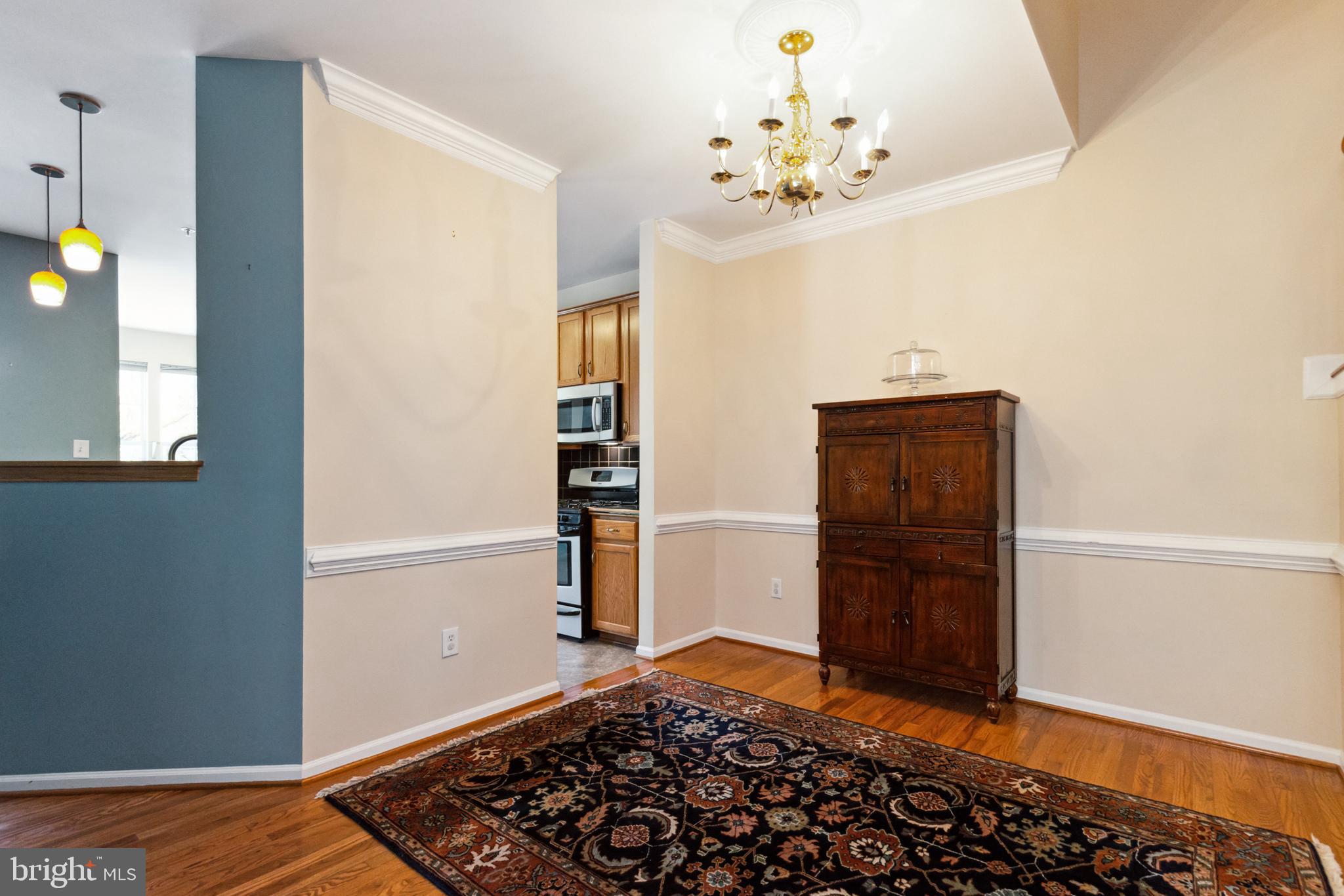 COLLEGE HILLS - Residential