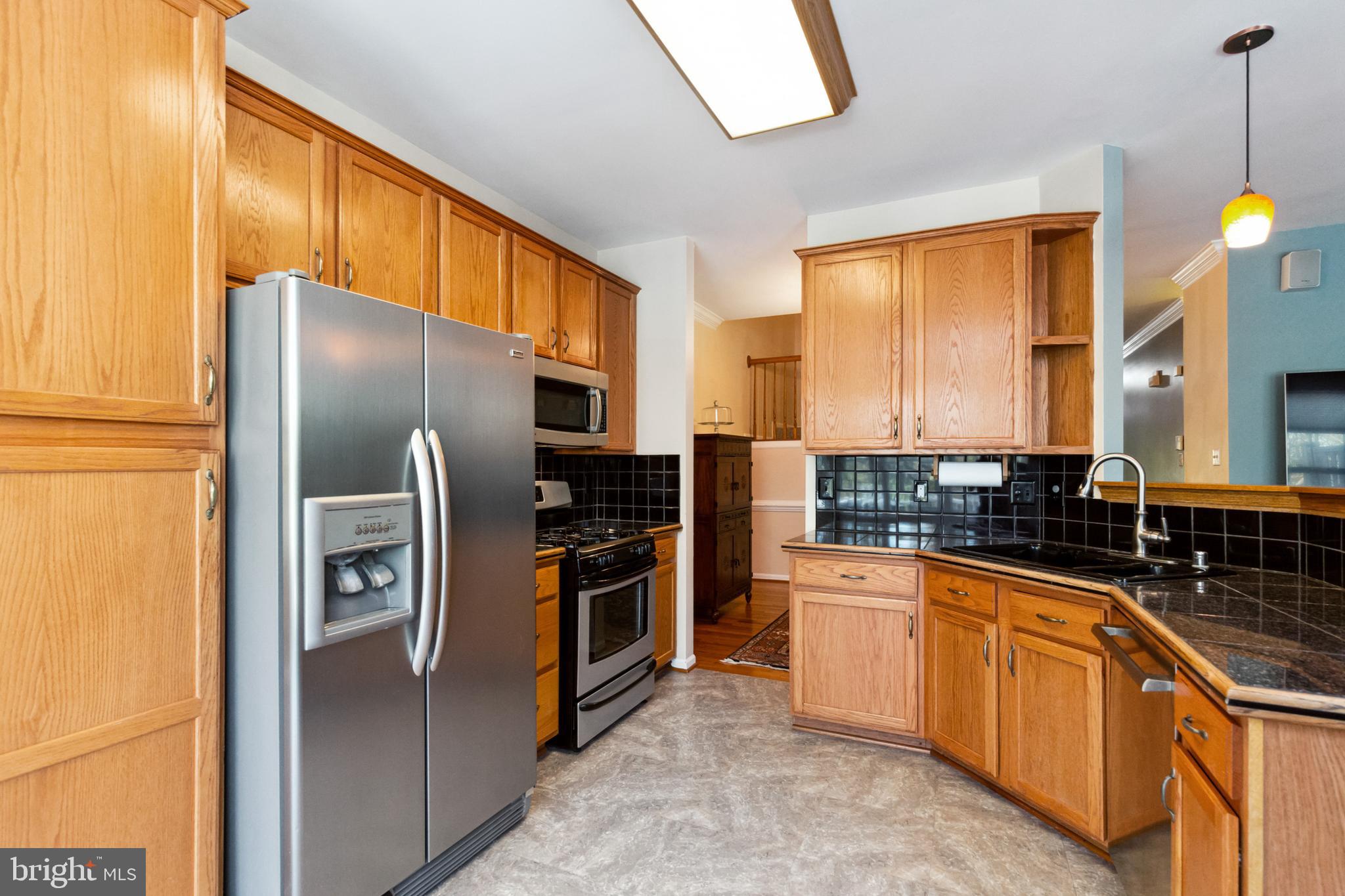 COLLEGE HILLS - Residential