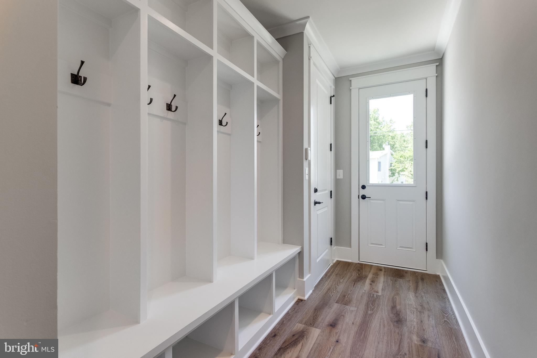 DUNN LORING WOODS - Residential