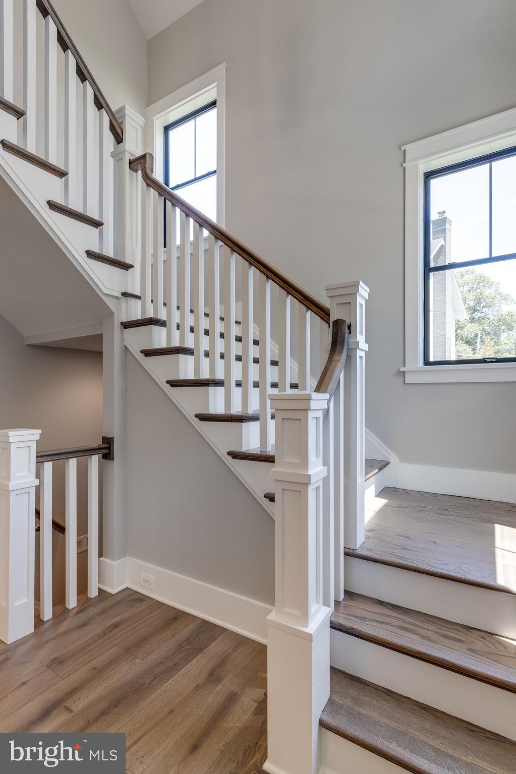 DUNN LORING WOODS - Residential