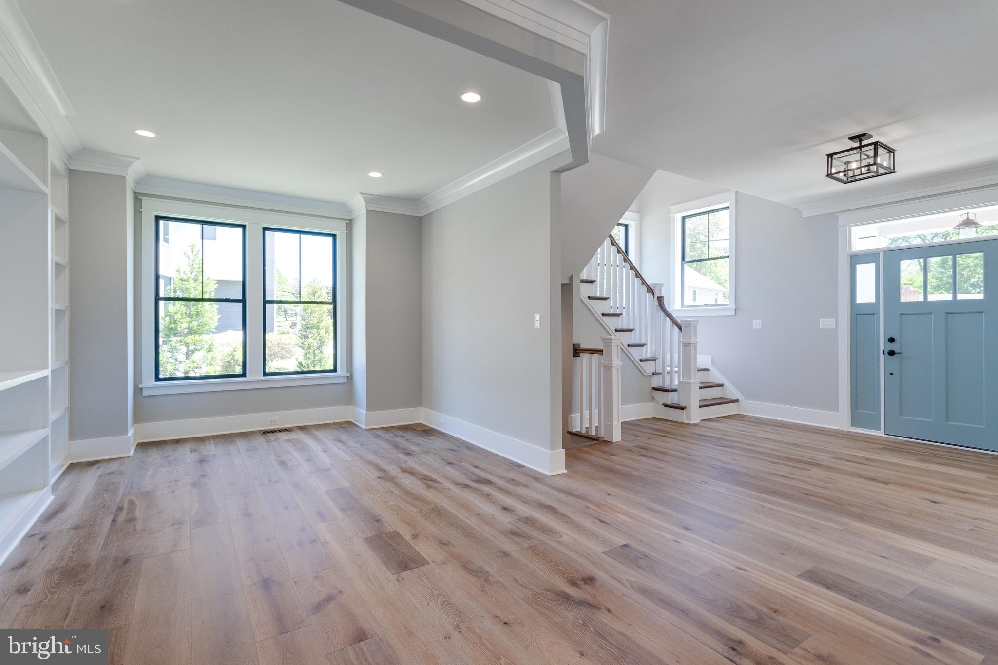 DUNN LORING WOODS - Residential