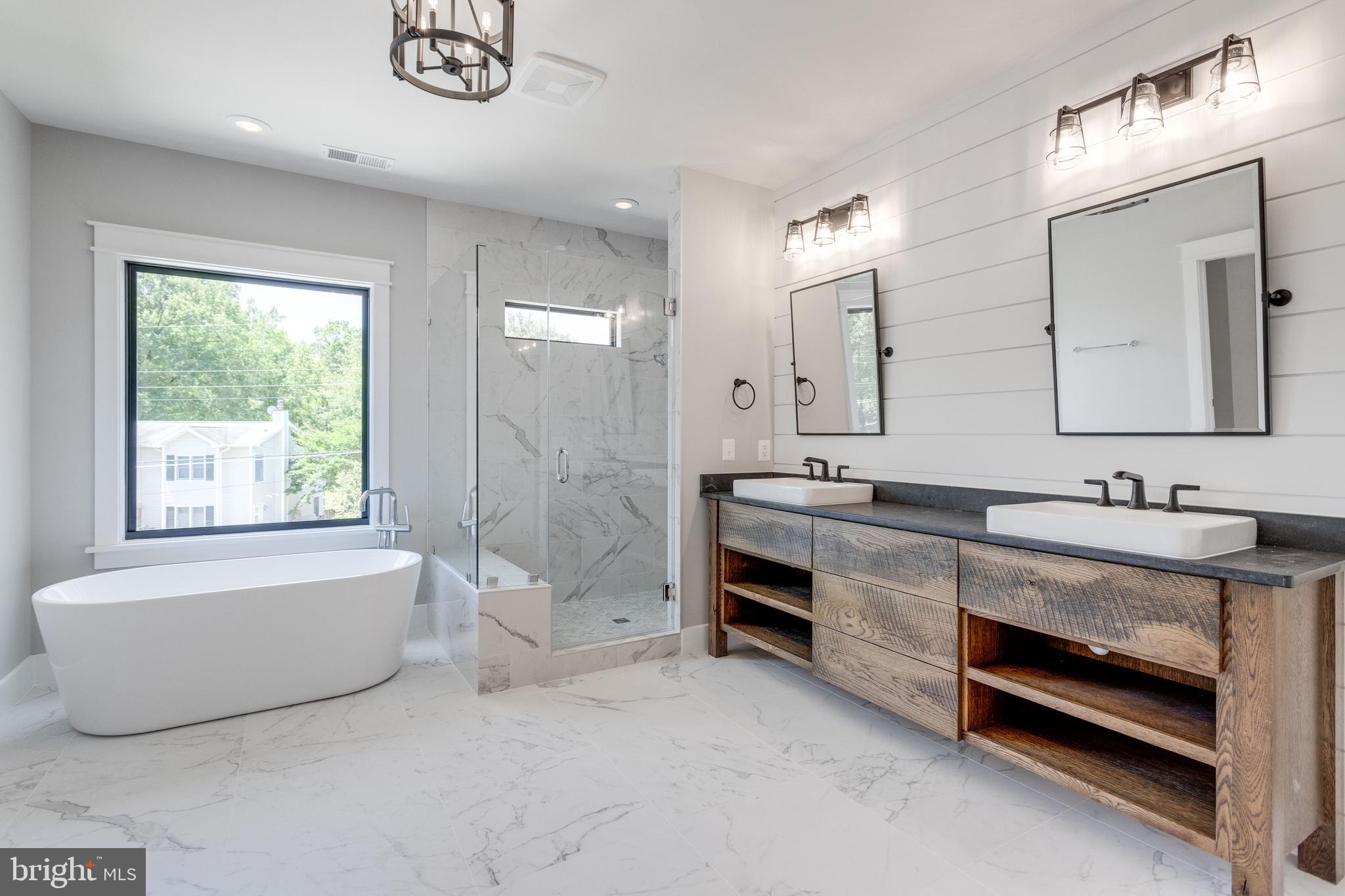 DUNN LORING WOODS - Residential