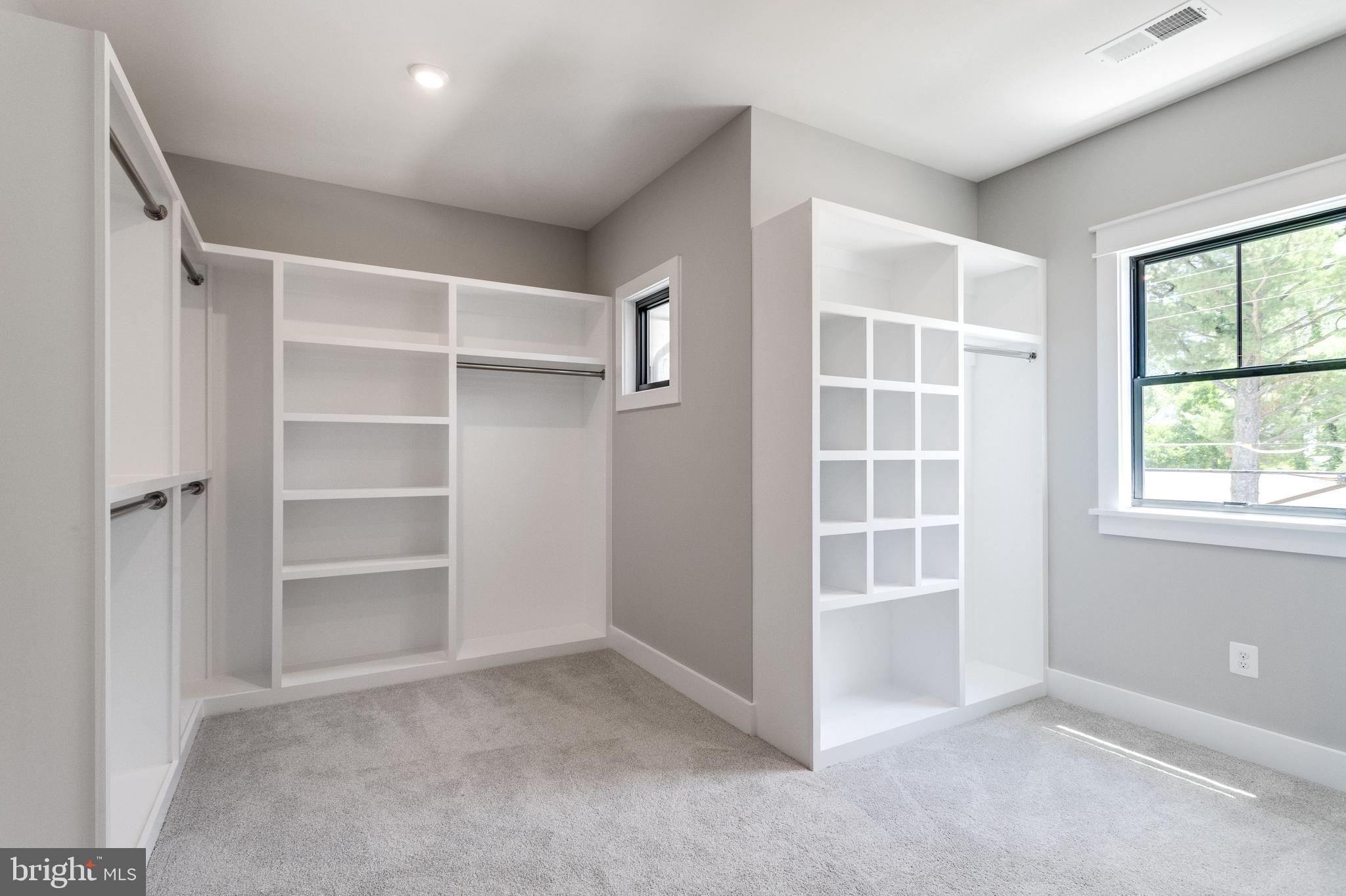 DUNN LORING WOODS - Residential