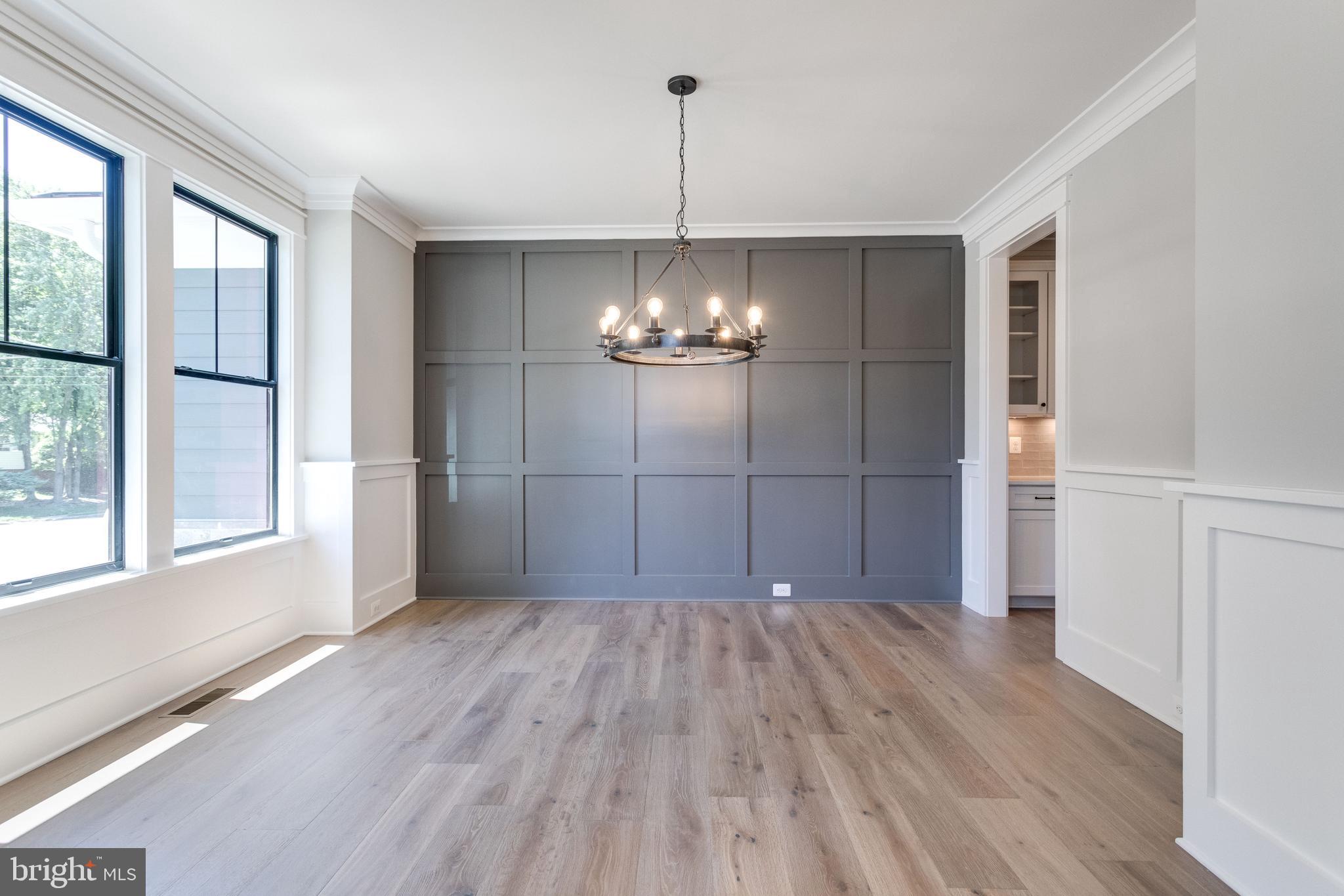 DUNN LORING WOODS - Residential