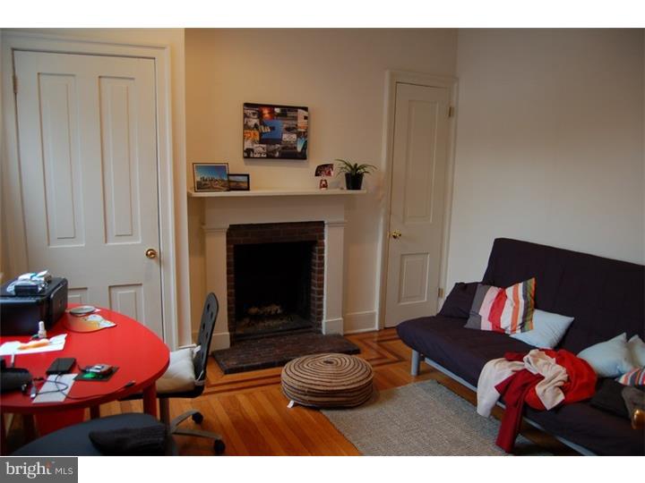 WASHINGTON SQ - Residential Lease