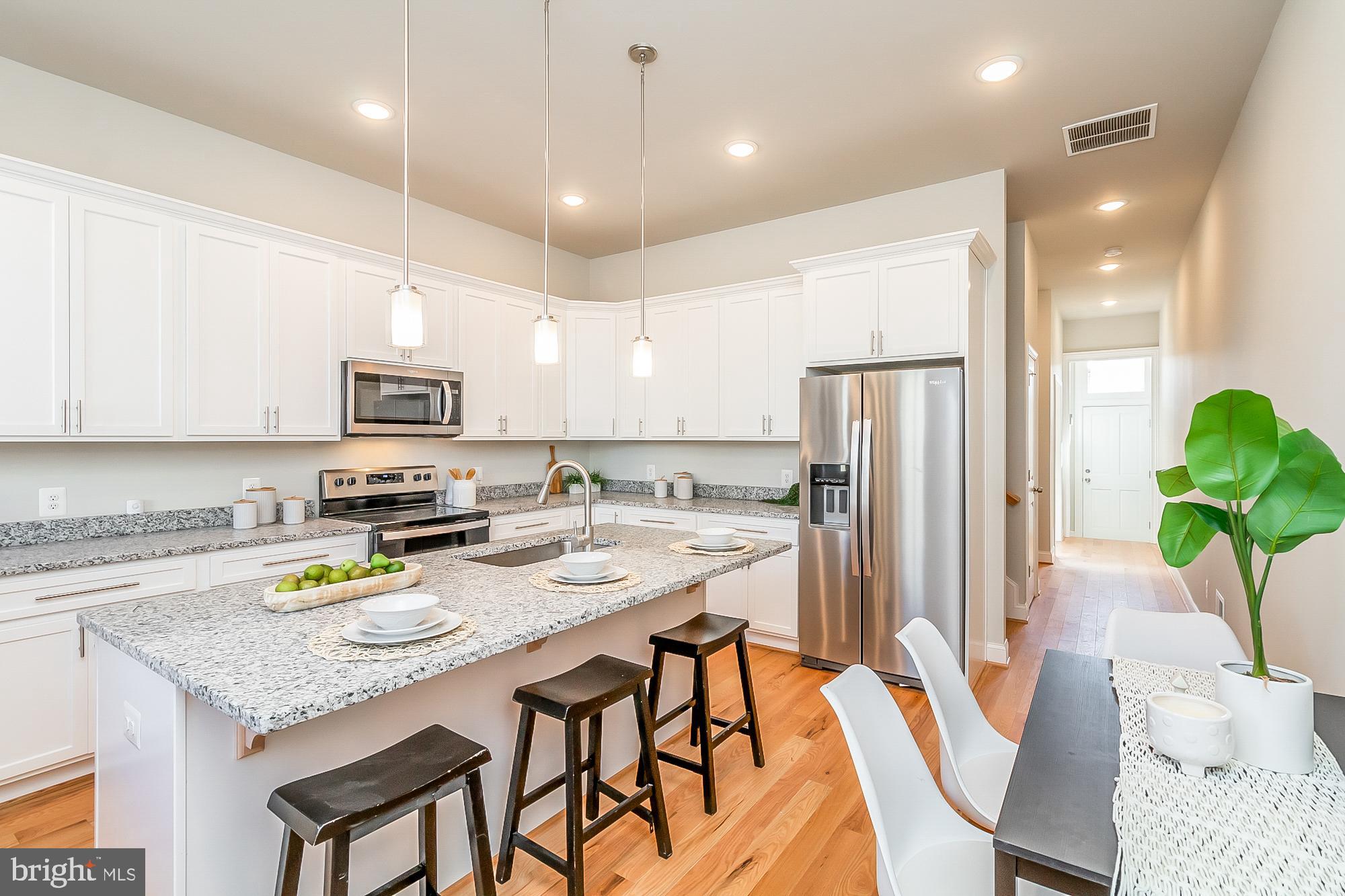 GAY STREET - Residential Lease