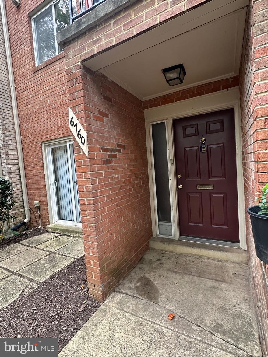 Discover this stunning and fully renovated townhouse in a desirable Annandale community. This home offers an open floor plan and convenient one-level living. Inside, you'll find elegant hardwood floors, a redesigned kitchen with granite countertops and top-of-the-line stainless steel appliances, plus an included washer and dryer. Enjoy a comfortable living environment with central A/C and heat. Residents also have access to a community pool. The owner is motivated and may consider providing financing. -------------------------------------------------------------------------------------------------------------------------------------------- All Richey Property Management residents must enroll in and purchase a Resident Benefits Package which includes liability insurance, credit building to help boost the resident’s credit score with timely rent payments, up to $1M Identity Theft Protection, HVAC air filter delivery (for applicable properties), move-in concierge service making utility connection and home service setup a breeze during your move-in, our best-in-class resident rewards program, and much more! More details and options provided upon application.