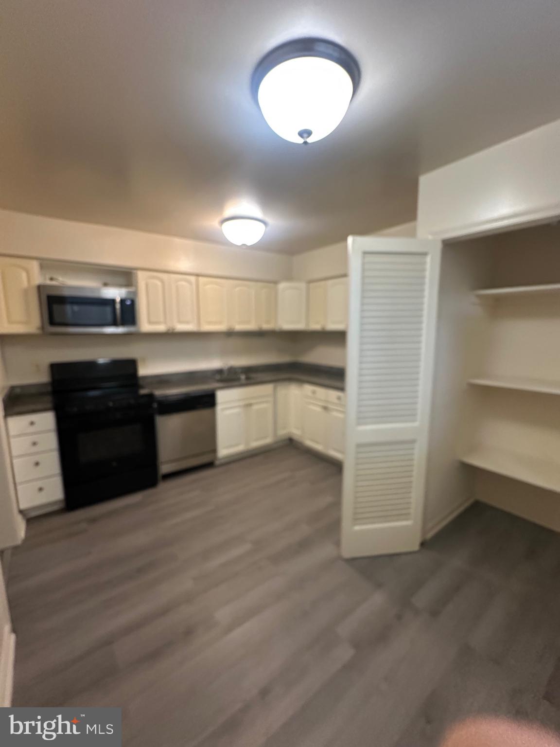 TERRACE TOWNE HOMES OF WOODLAWN - Residential Lease