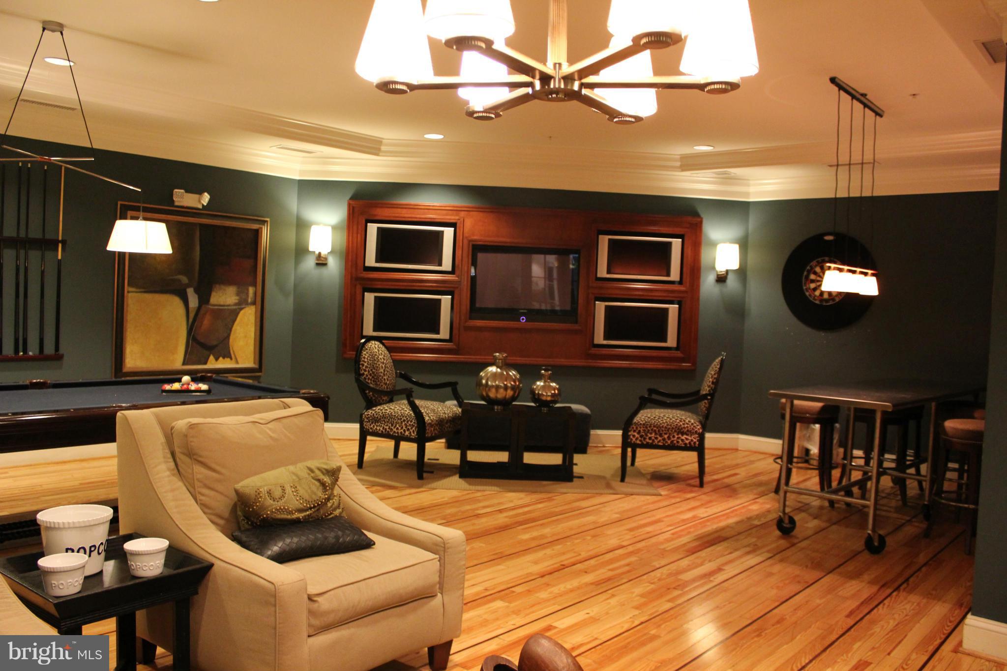 HALSTEAD AT THE METRO - Residential