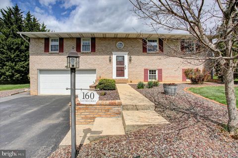 160 EAST SIDE DRIVE GREENCASTLE PA 17225