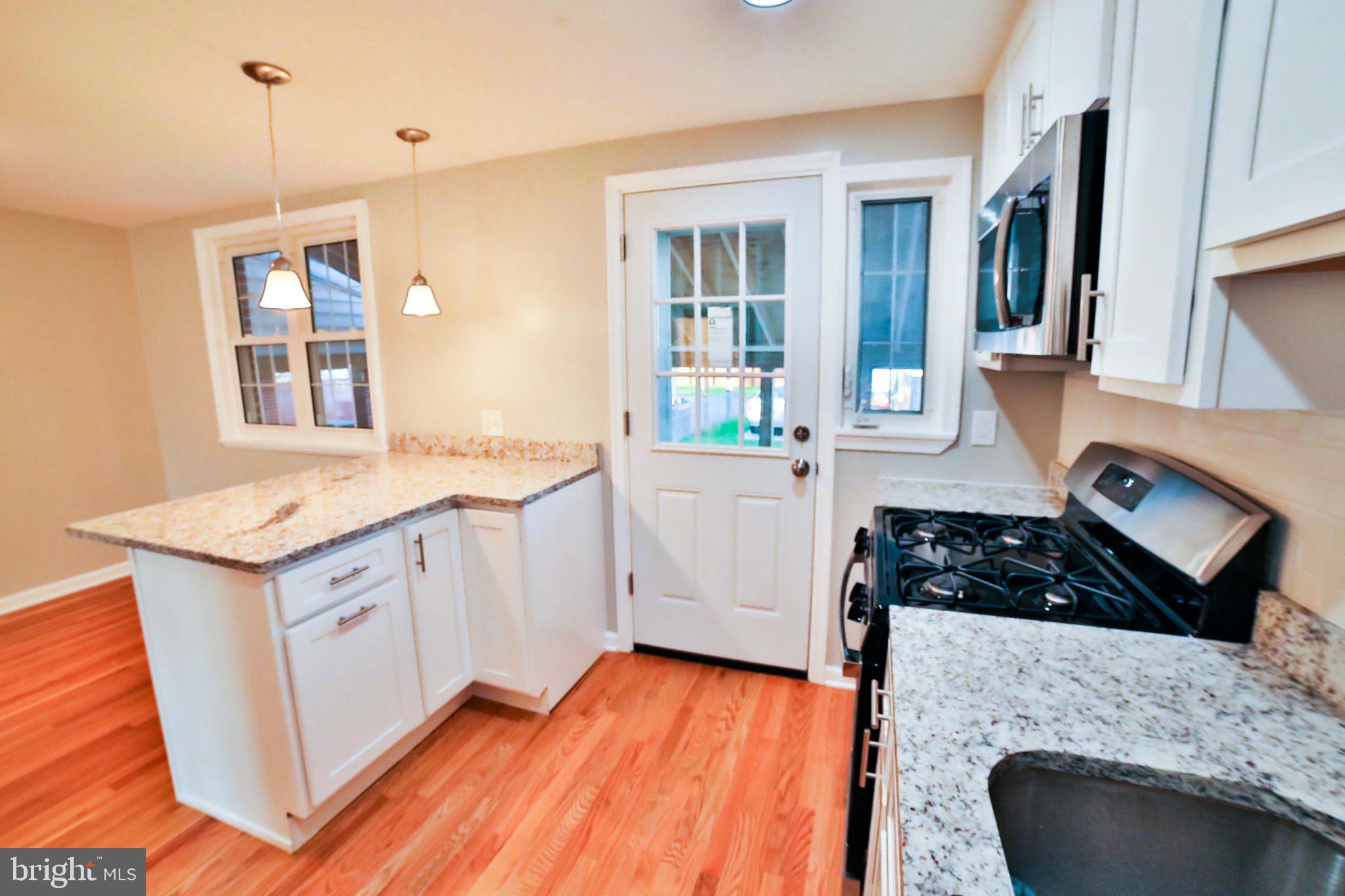 BEVERLY HILLS - Residential