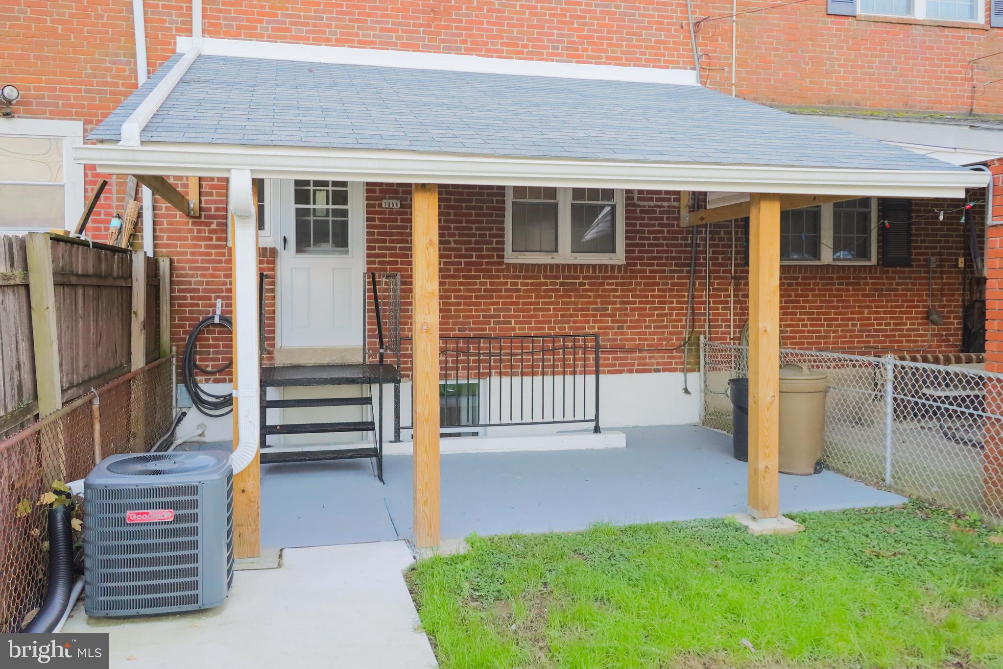 BEVERLY HILLS - Residential