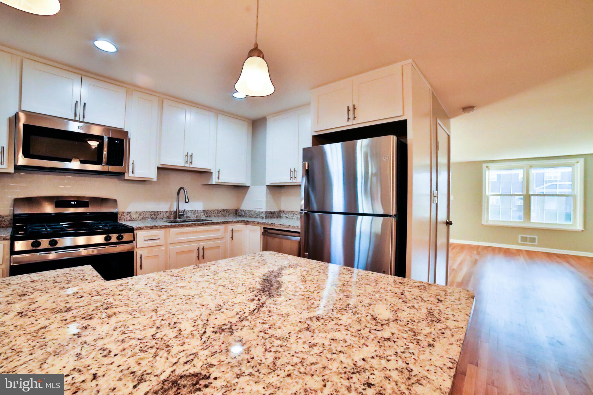 BEVERLY HILLS - Residential