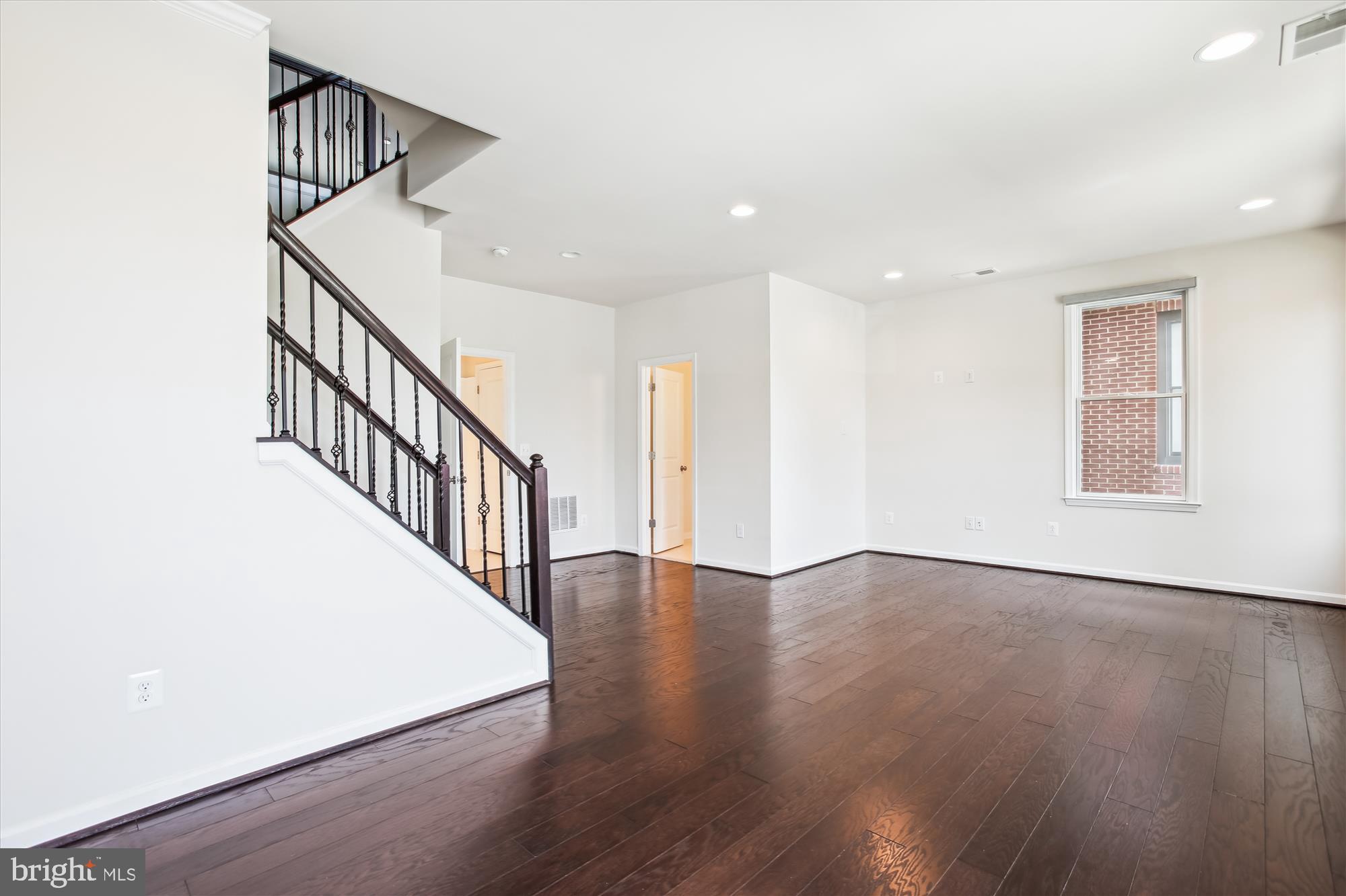 LIBERTY - Residential Lease