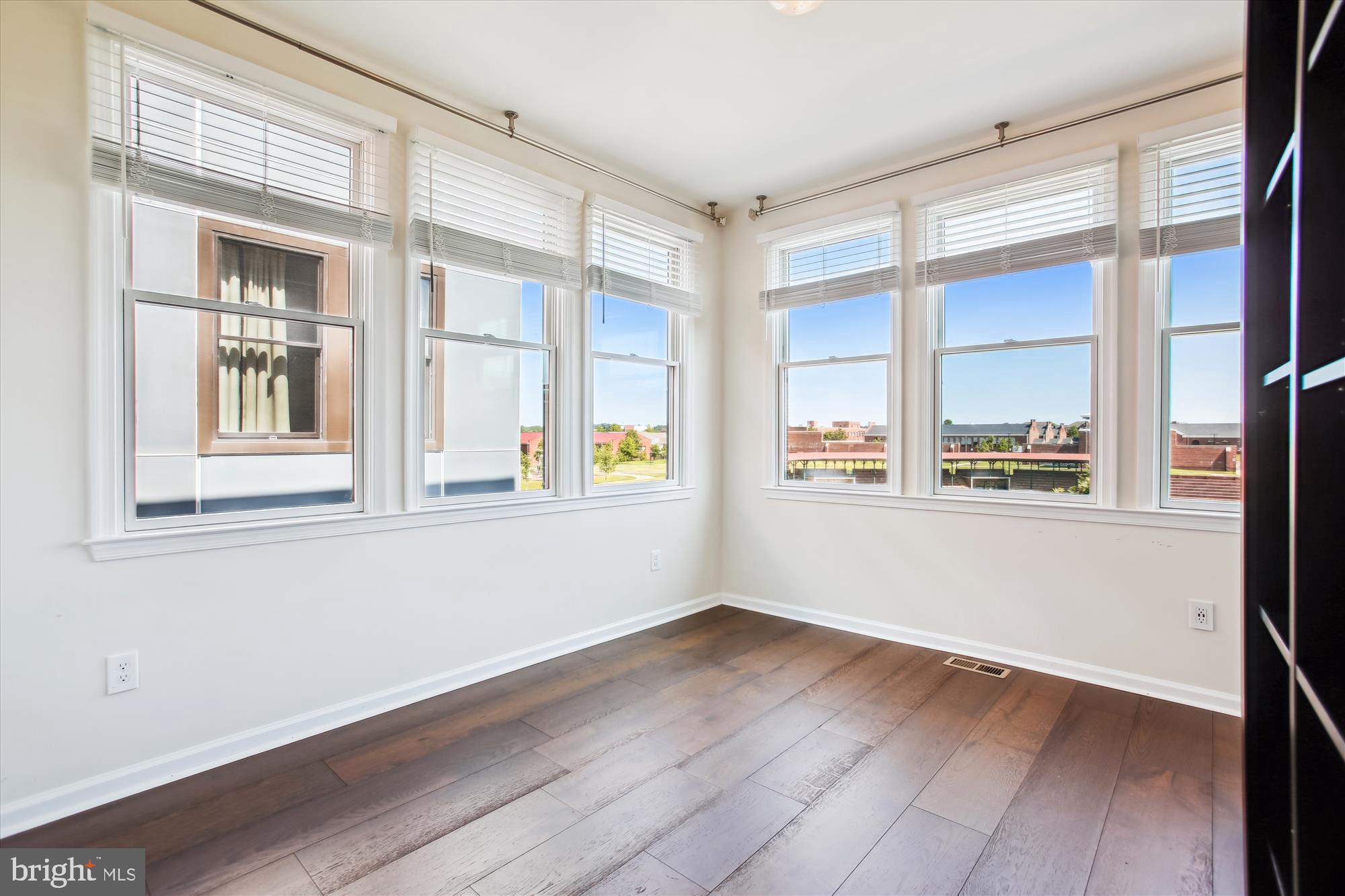 LIBERTY - Residential Lease