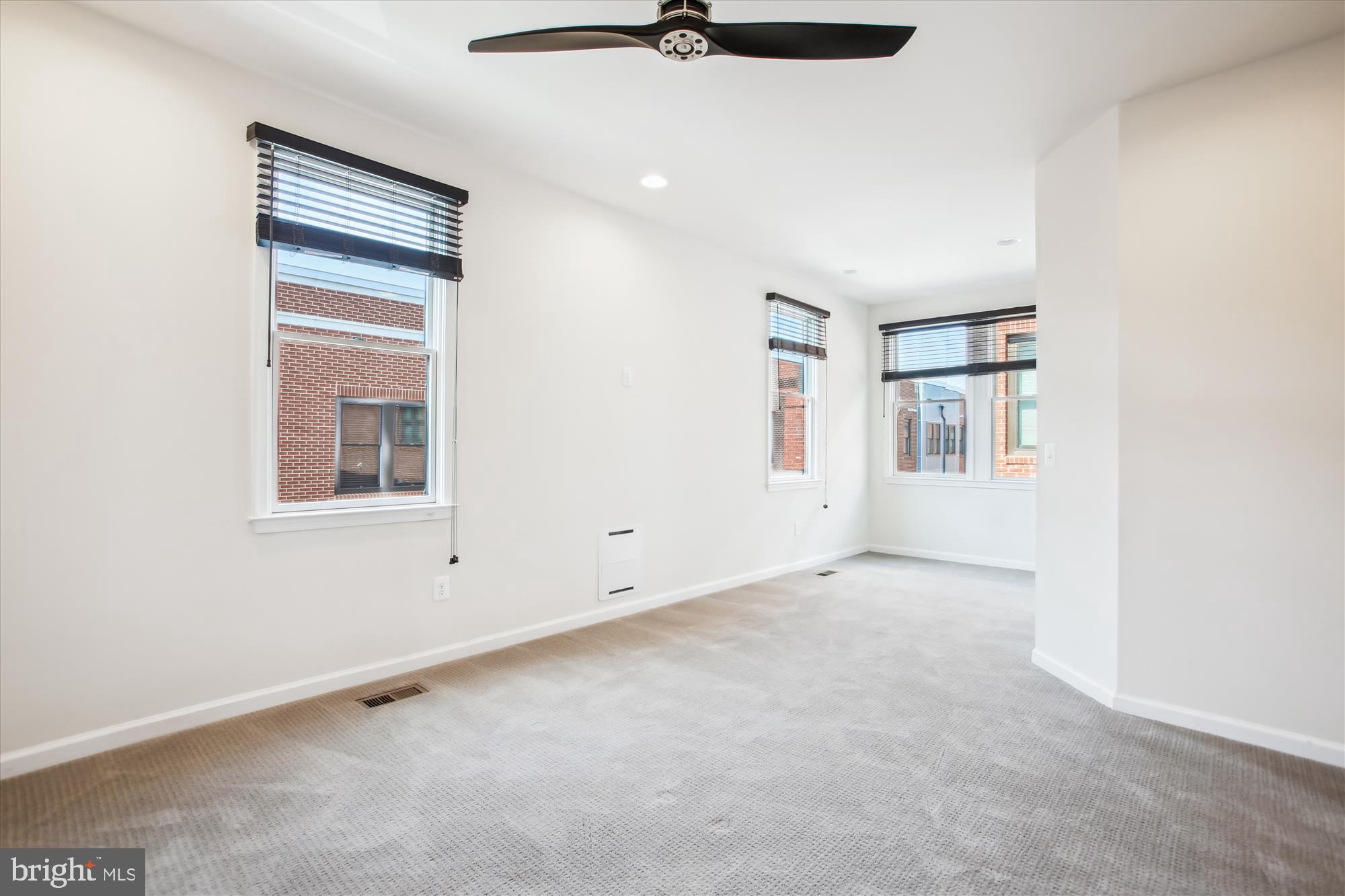 LIBERTY - Residential Lease