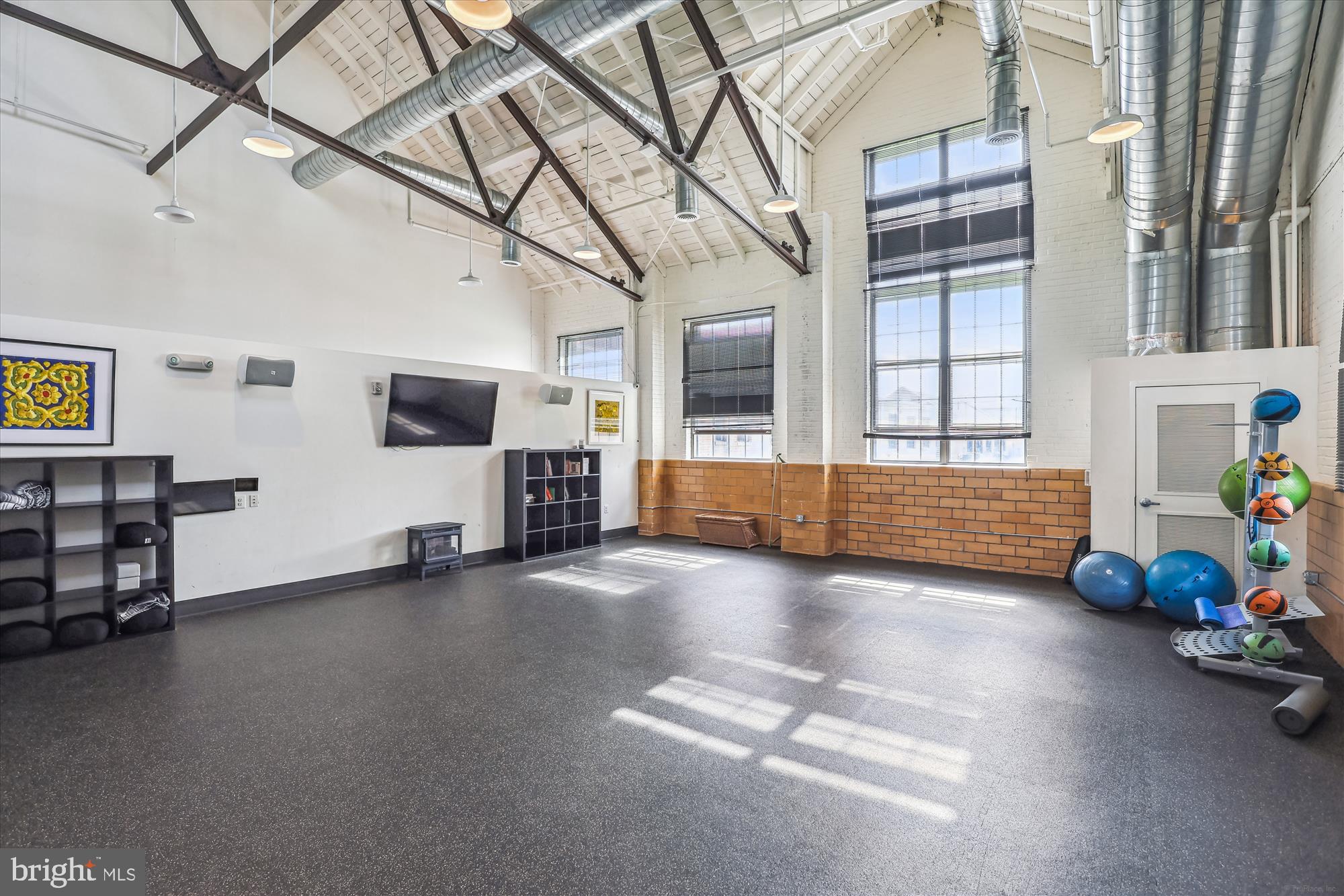 LIBERTY - Residential Lease