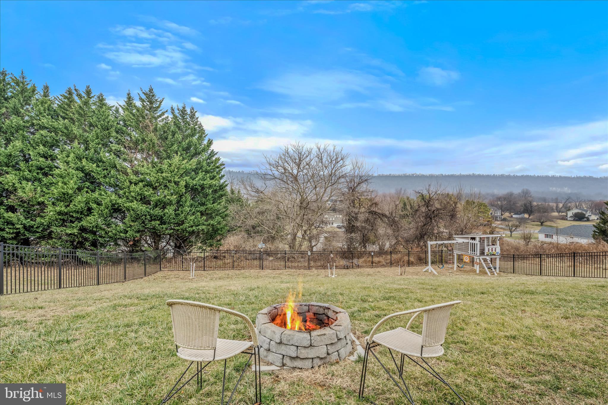 PEBBLE RIDGE - Residential