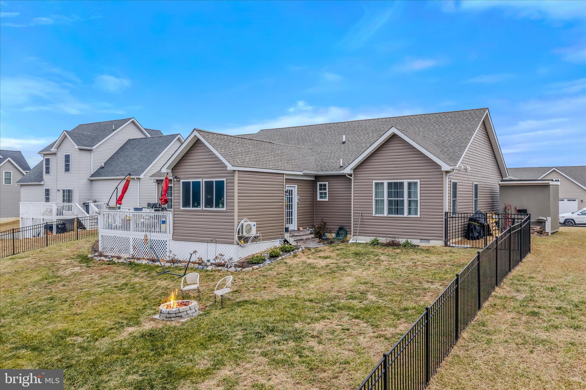 PEBBLE RIDGE - Residential