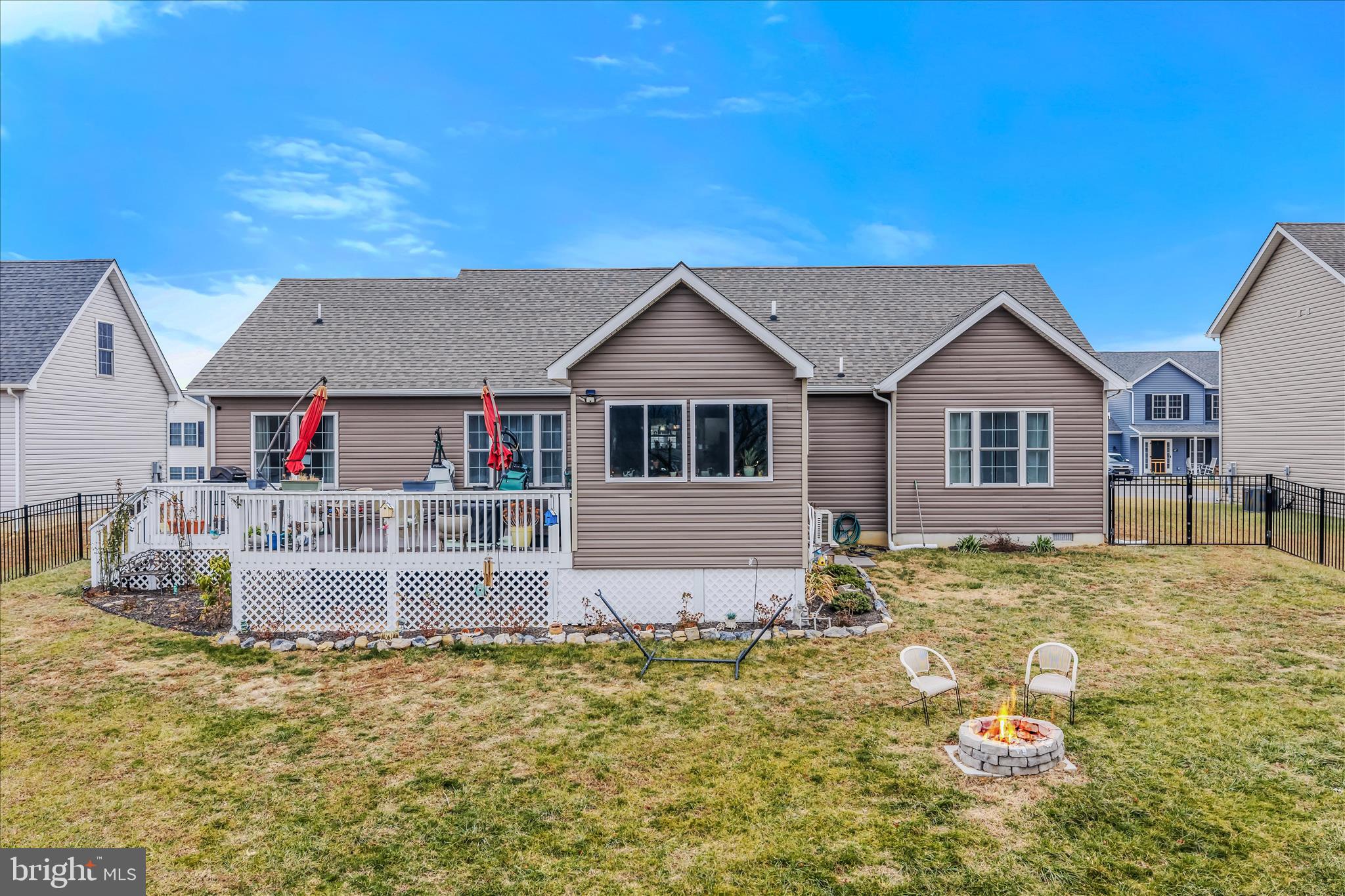 PEBBLE RIDGE - Residential