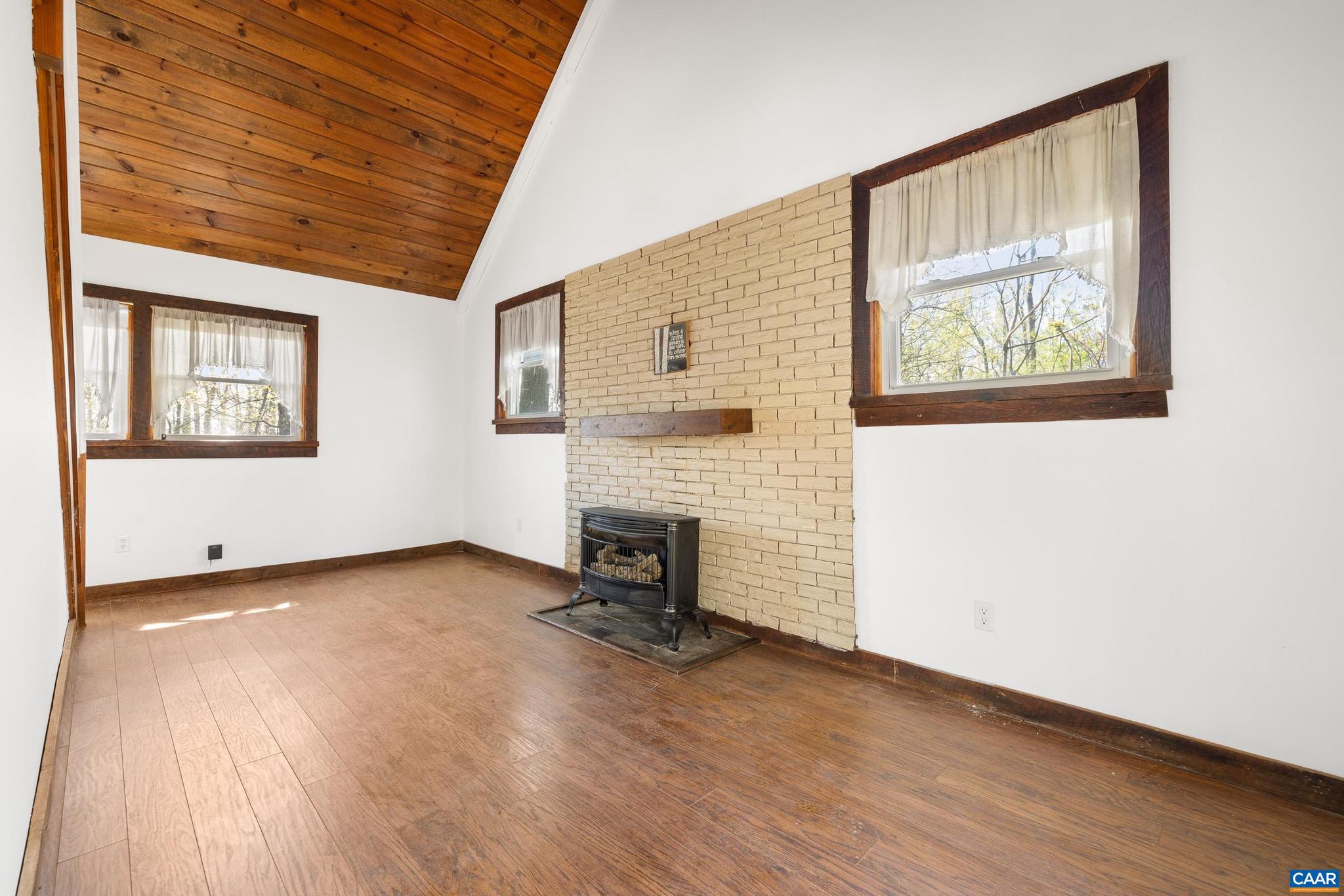 DOGWOOD VALLEY - Residential