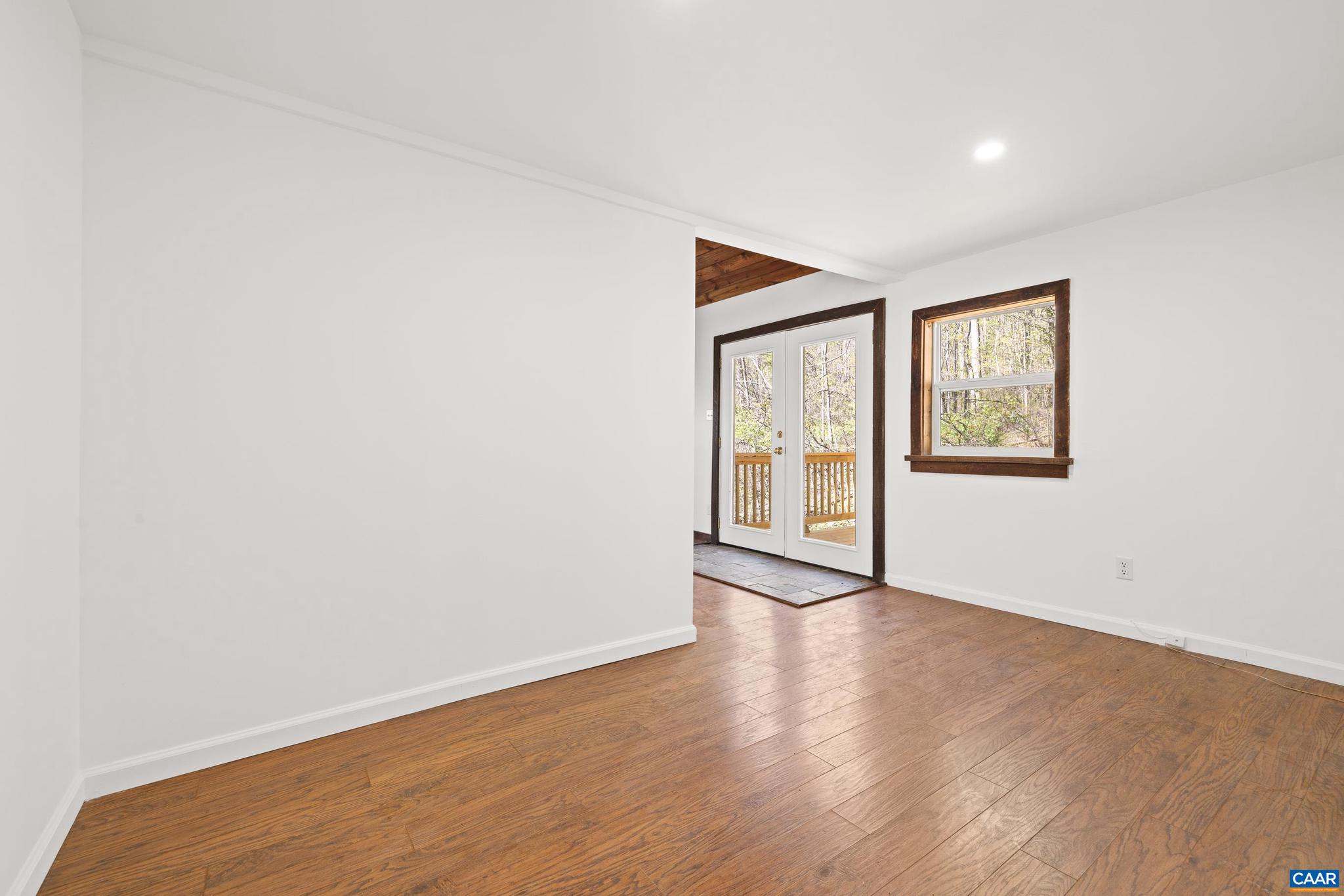 DOGWOOD VALLEY - Residential