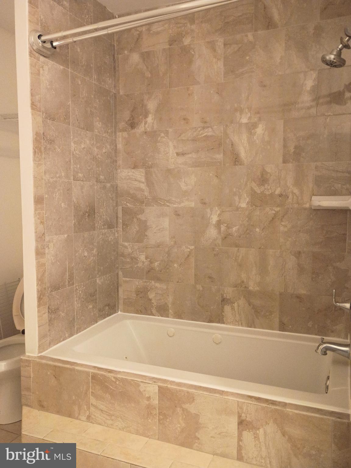 LITTLE ITALY - Residential Lease