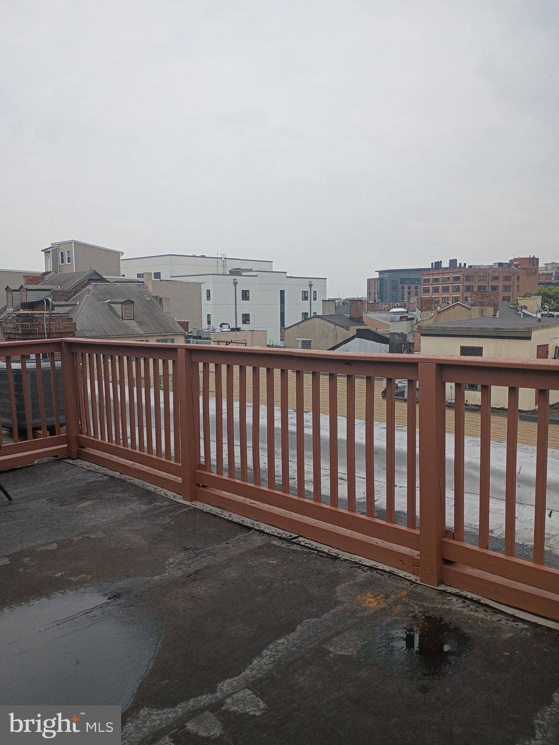 LITTLE ITALY - Residential Lease