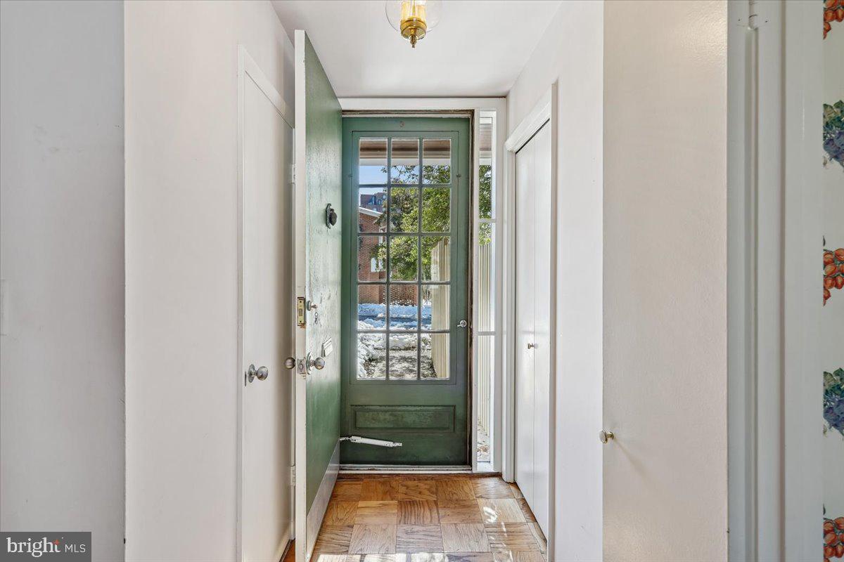 28 BOUTON GREEN COURT