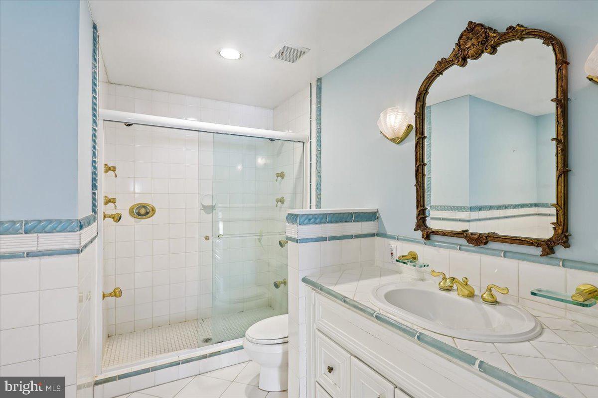 CROSS KEYS - Residential