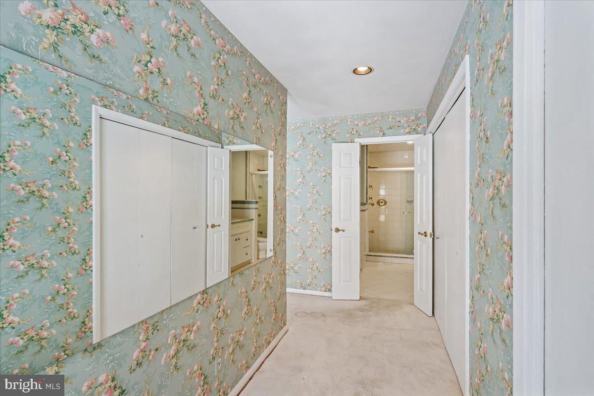 CROSS KEYS - Residential