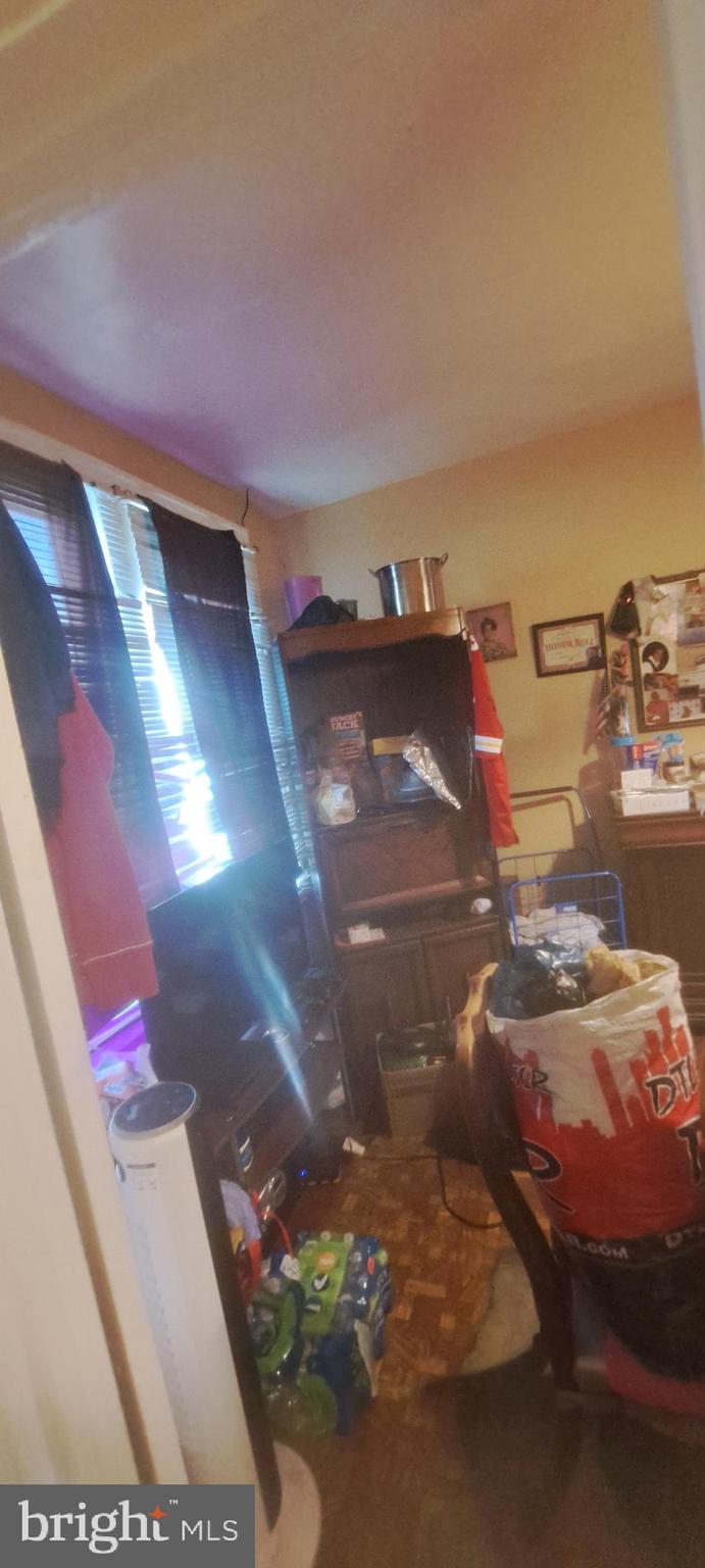 WEST BALTIMORE - Residential