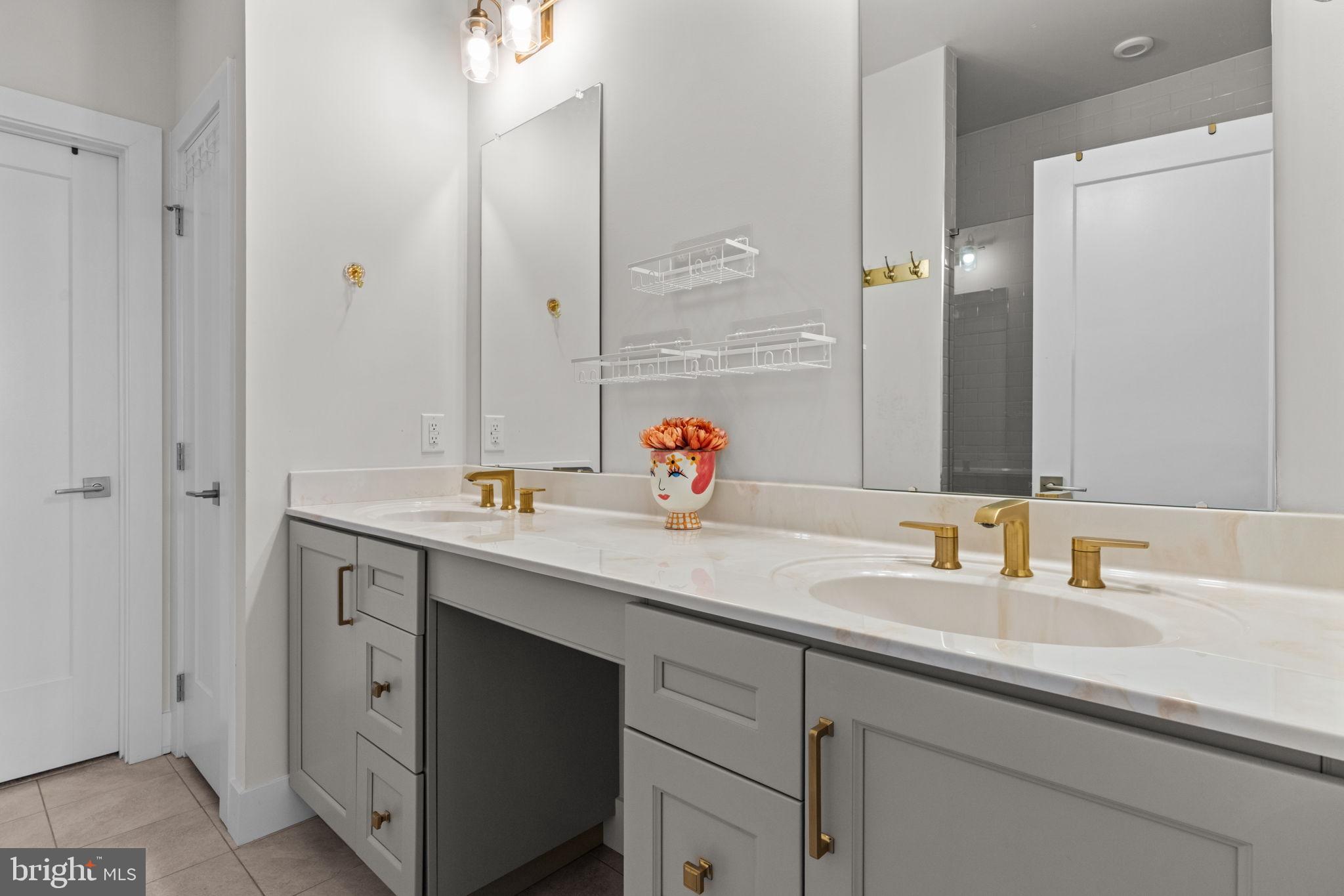 DOYLESTOWN WALK - Residential Lease