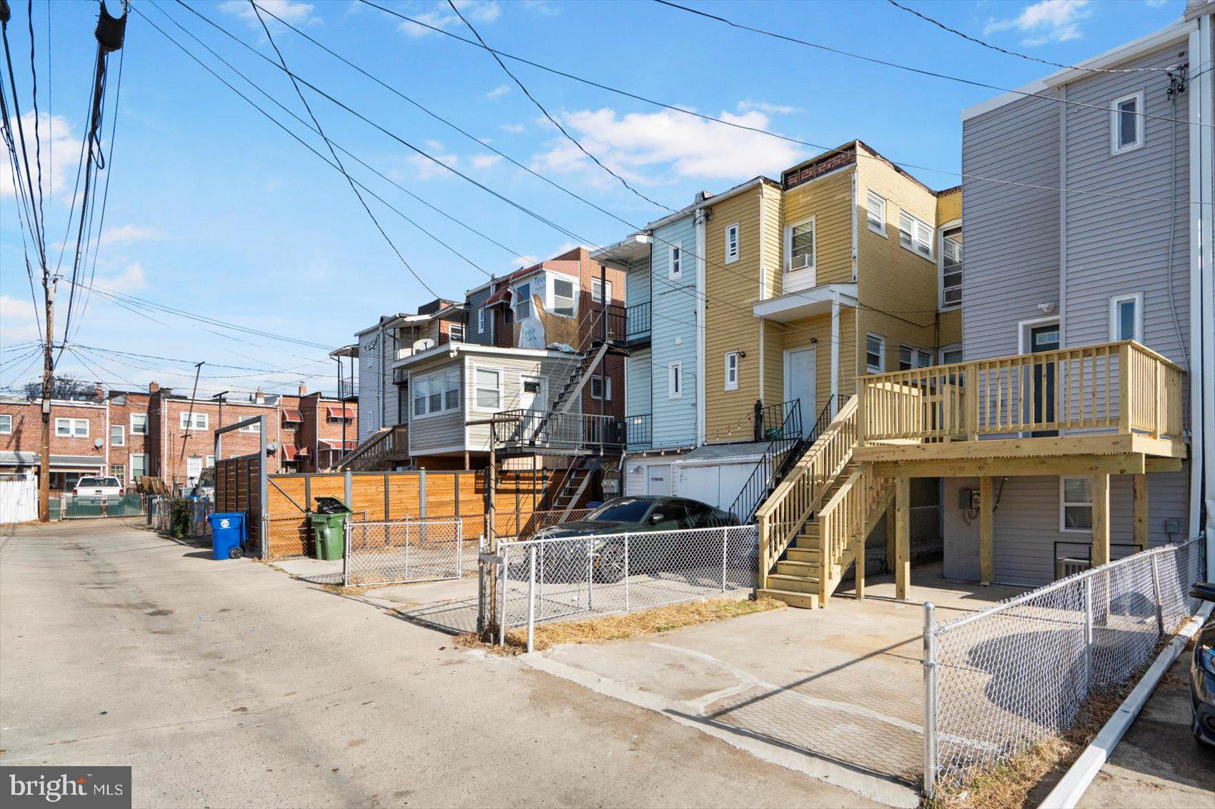 EVERGREEN LAWN - Residential