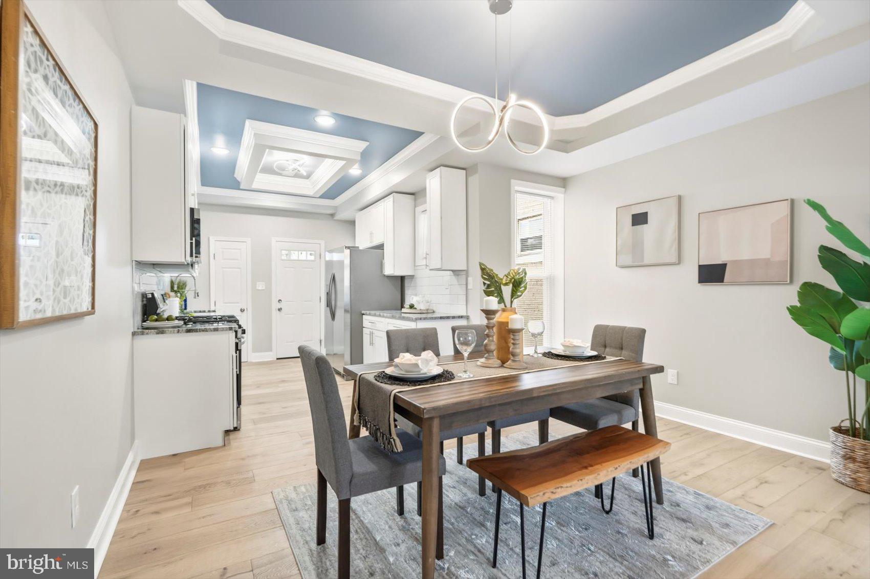 EVERGREEN LAWN - Residential